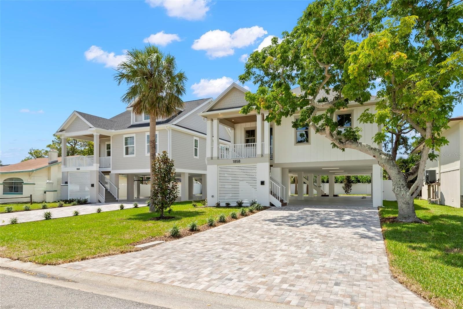 Single Family Residence at 1858 MISSISSIPPI AVE NE, ST PETERSBURG, photo 4 of 51