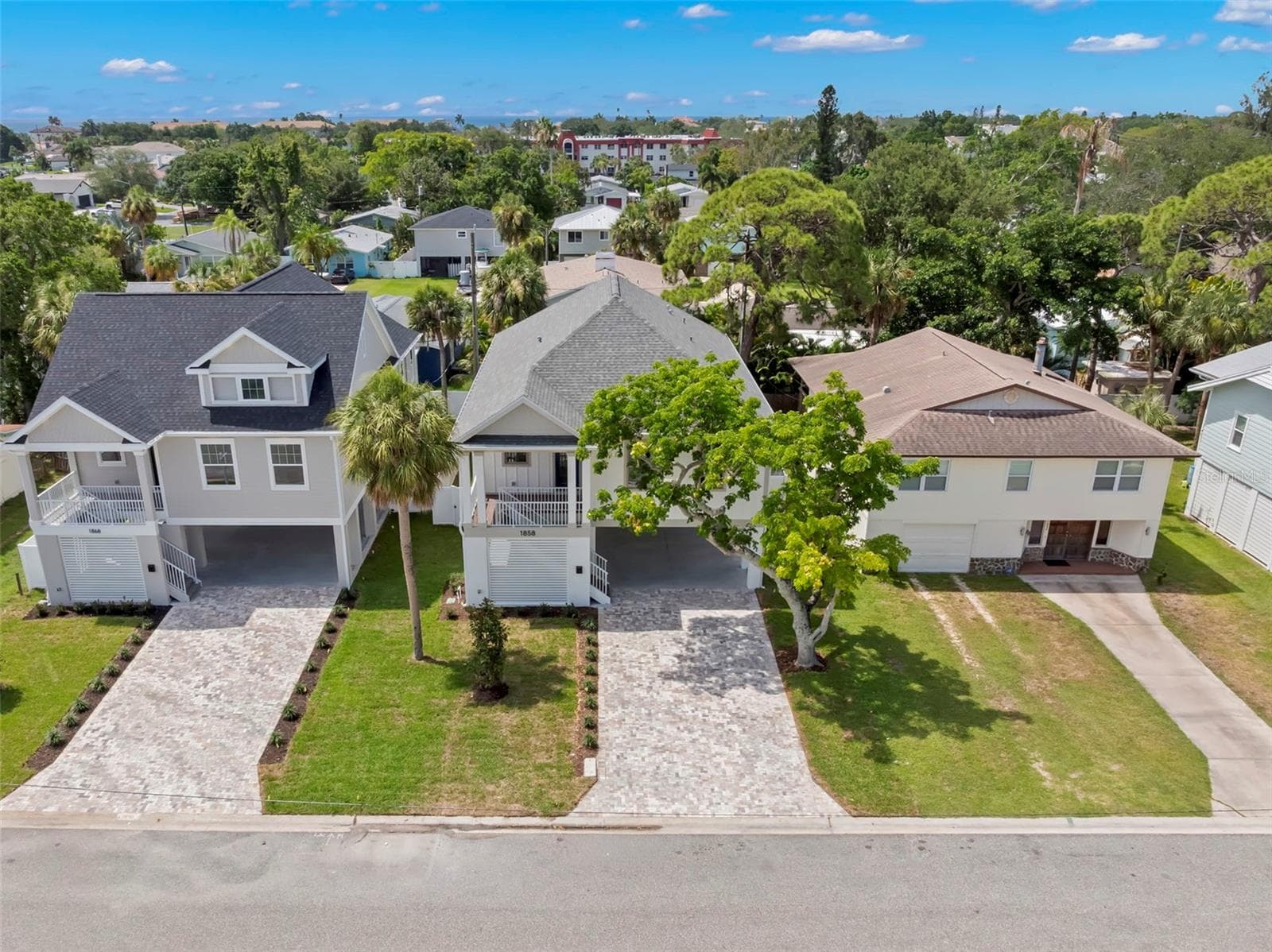 Single Family Residence at 1858 MISSISSIPPI AVE NE, ST PETERSBURG, photo 40 of 51