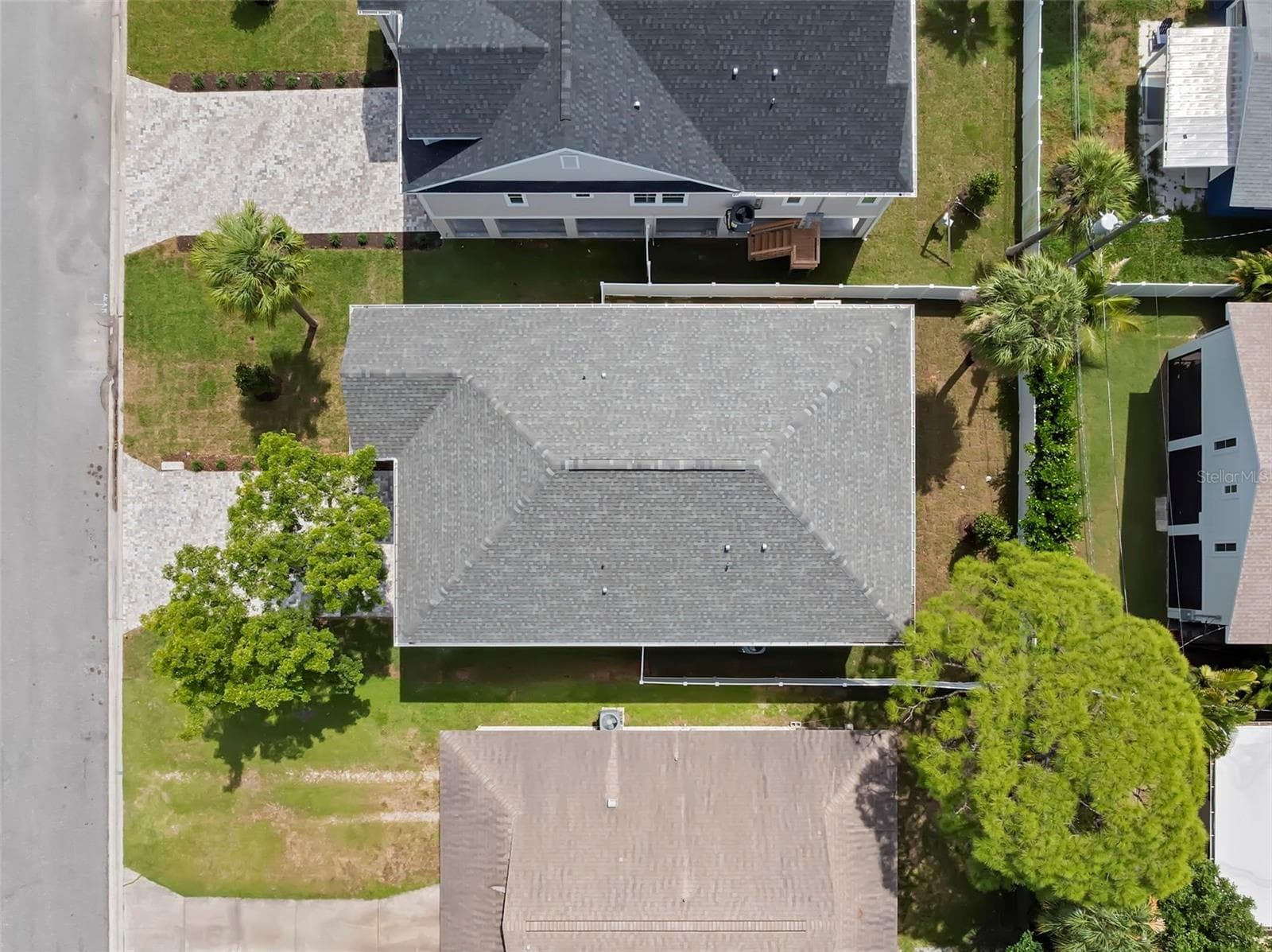 Single Family Residence at 1858 MISSISSIPPI AVE NE, ST PETERSBURG, photo 43 of 51