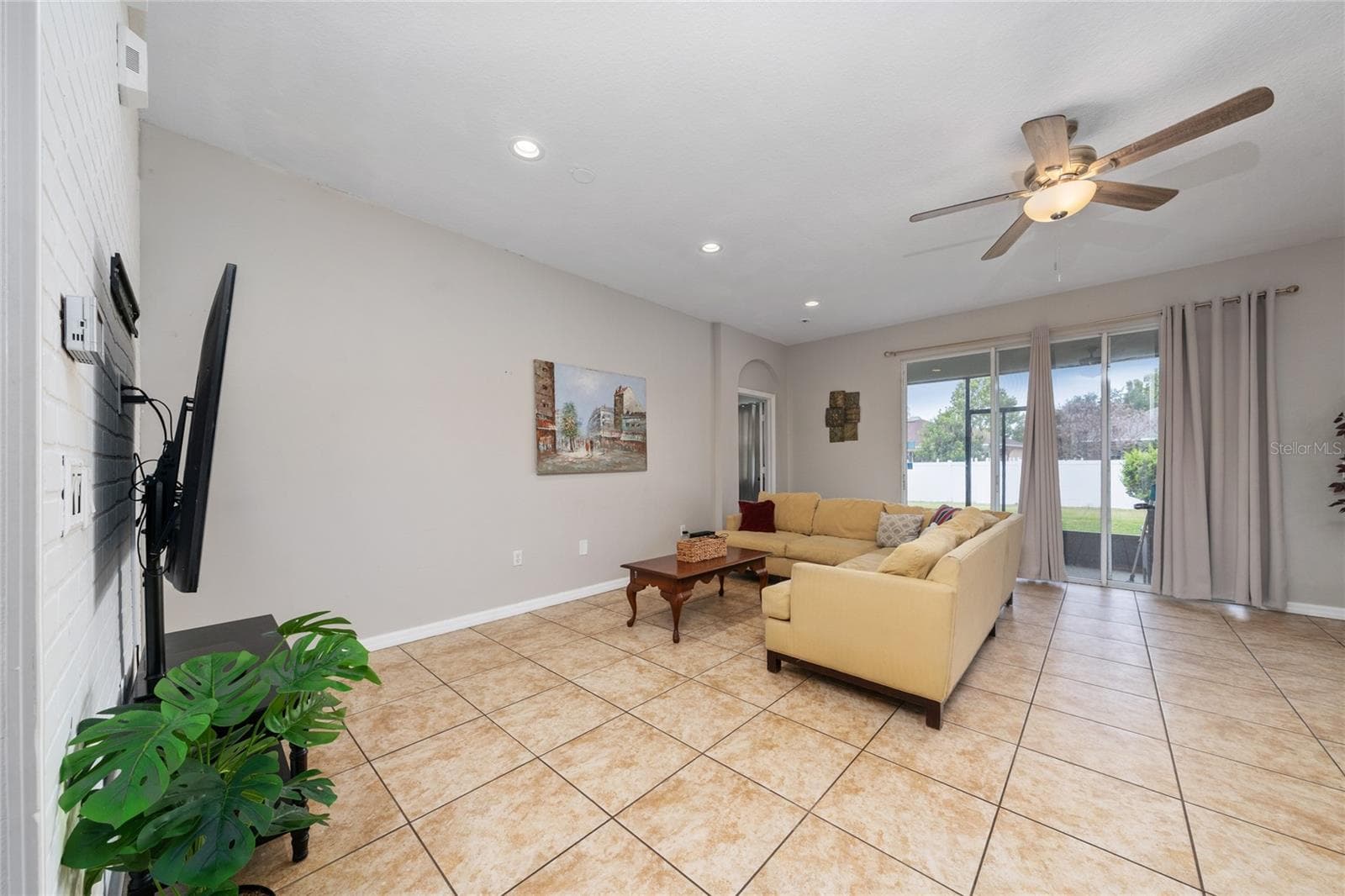 Single Family Residence at 3108 WESTBROOK RD, KISSIMMEE, photo 7 of 38