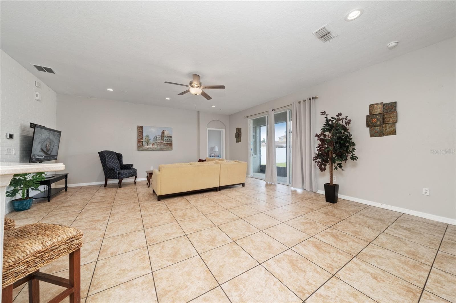 Single Family Residence at 3108 WESTBROOK RD, KISSIMMEE, photo 9 of 38