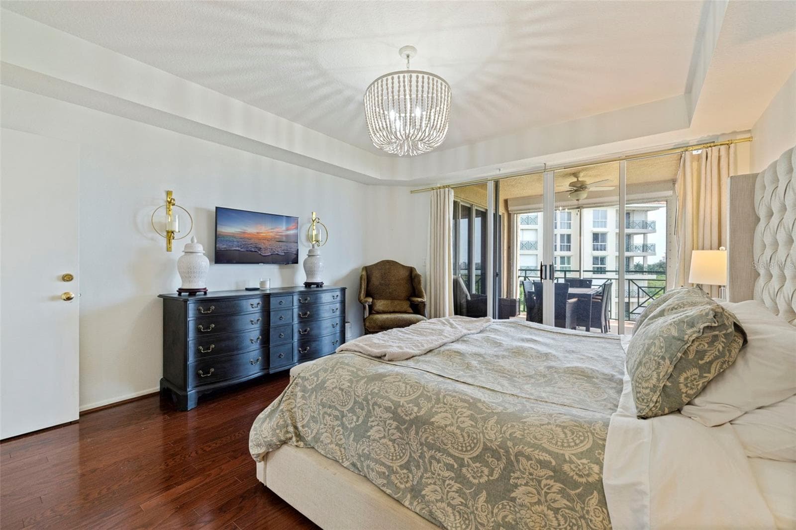 Master bedroom - 4737 DOLPHIN CAY LN S #401, ST PETERSBURG