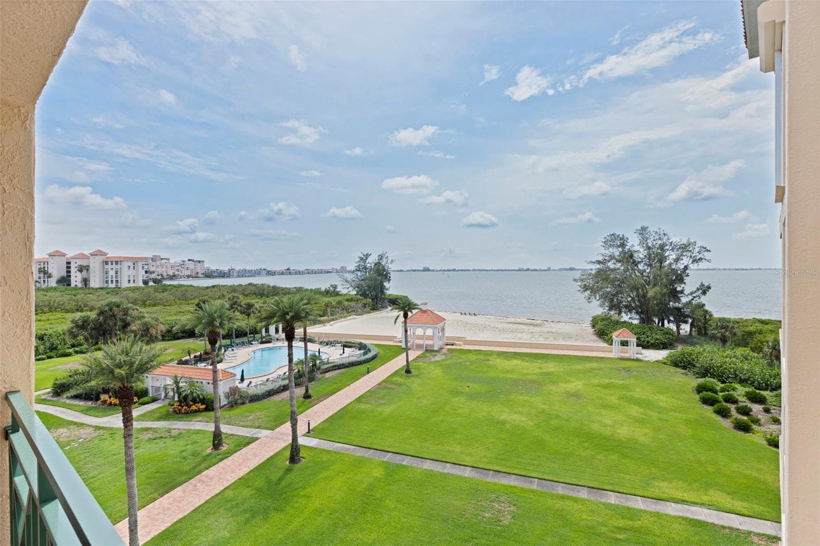 Condominium at 4737 DOLPHIN CAY LN S #401, ST PETERSBURG, photo 32 of 50