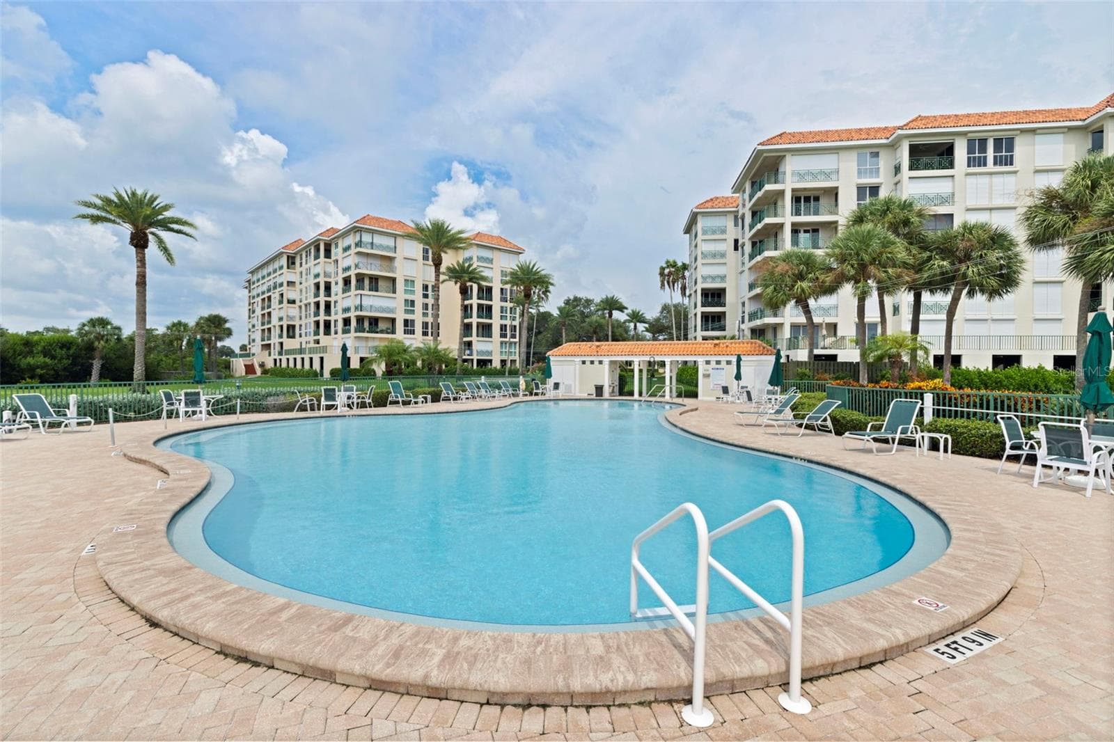 Condominium at 4737 DOLPHIN CAY LN S #401, ST PETERSBURG, photo 34 of 50