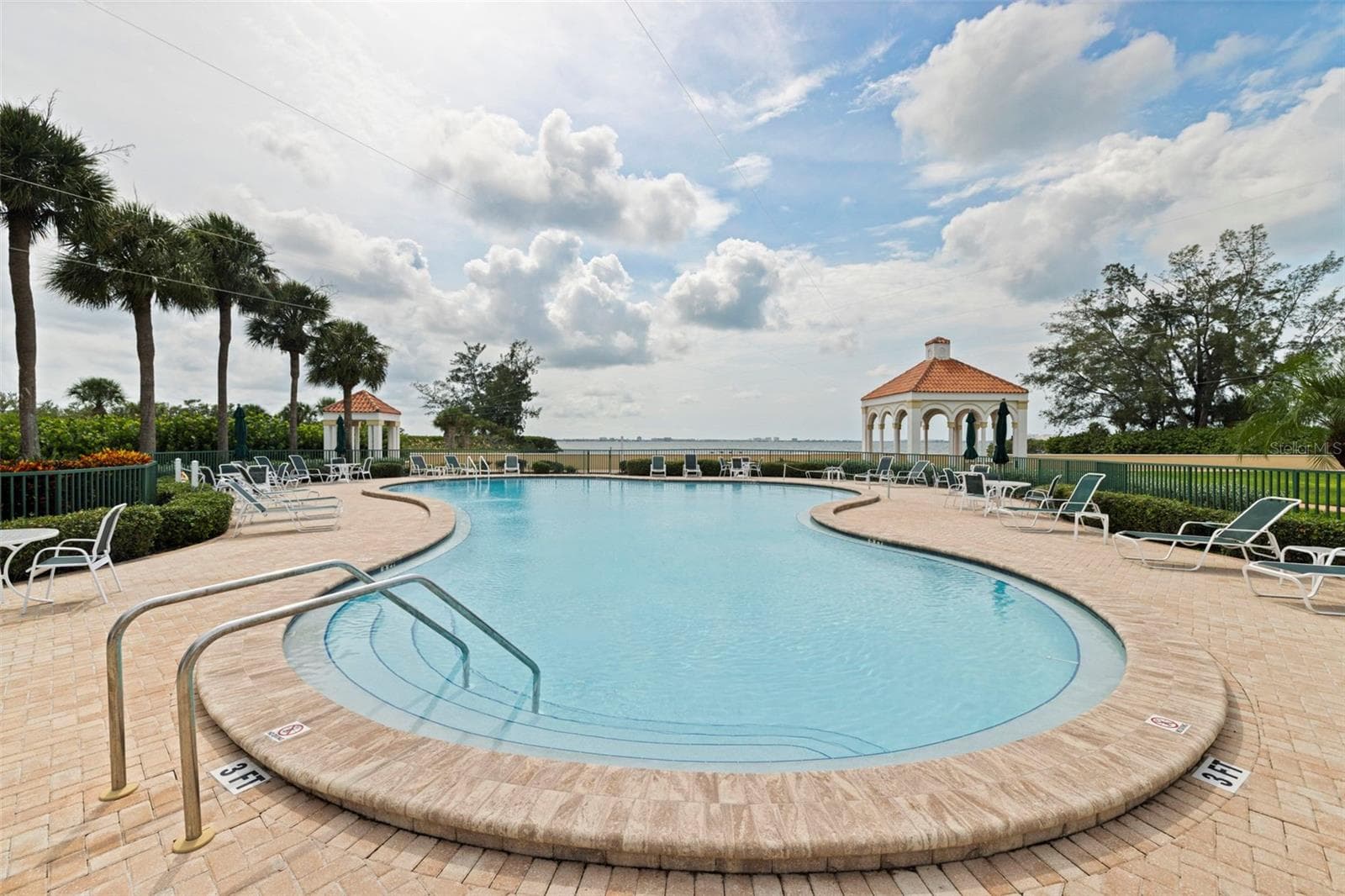 Condominium at 4737 DOLPHIN CAY LN S #401, ST PETERSBURG, photo 35 of 50