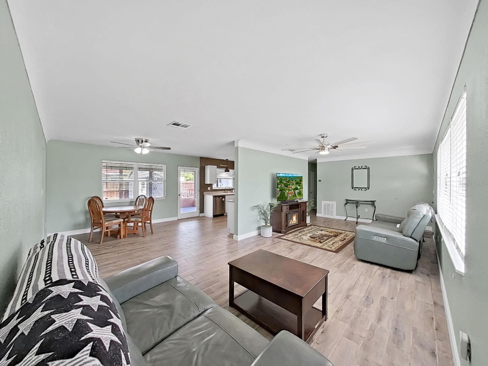Single Family Residence at 5931 49TH AVE N, ST PETERSBURG, photo 6 of 46