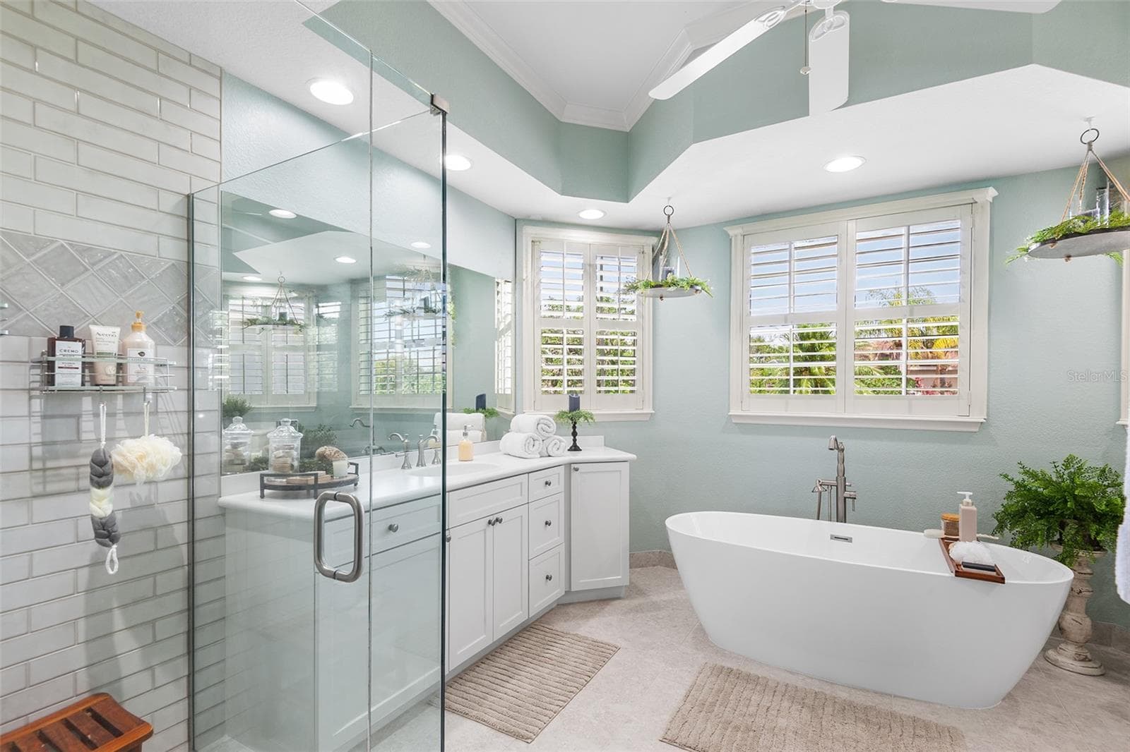 Walk-in Shower & Soaking Tub - 4040 PALMA CEIA CIR, WINTER HAVEN