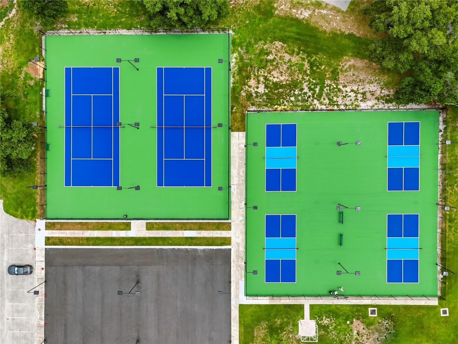 Community Tennis & Pickleball Courts - 4040 PALMA CEIA CIR, WINTER HAVEN