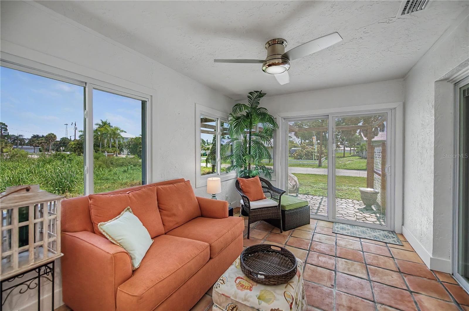 Sunroom off of the primary bedroom - 8152 SEASHELL ST, ENGLEWOOD