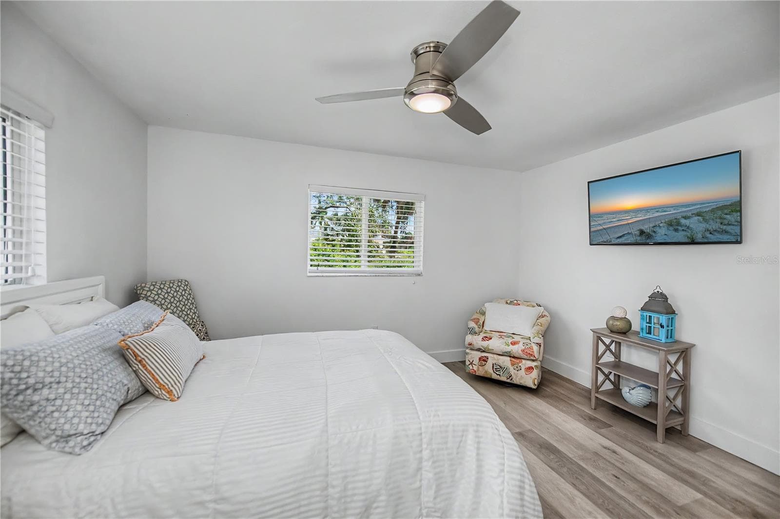 Split bedroom floor plan - 8152 SEASHELL ST, ENGLEWOOD