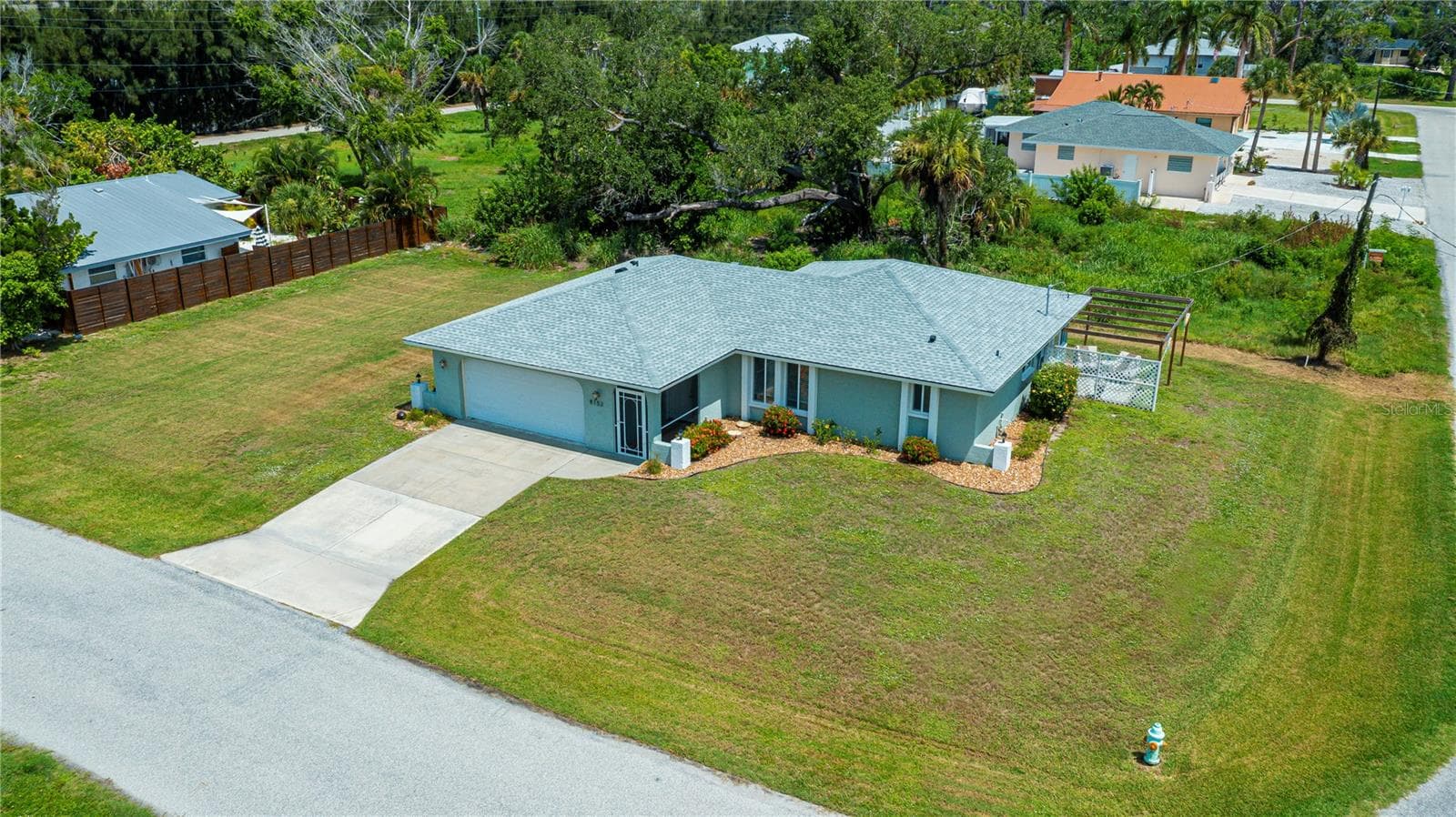 Welcome home! - 8152 SEASHELL ST, ENGLEWOOD
