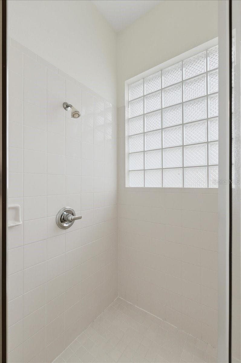 Single Family Residence at 6760 LAKE CLARK DR, LAKELAND, photo 36 of 71