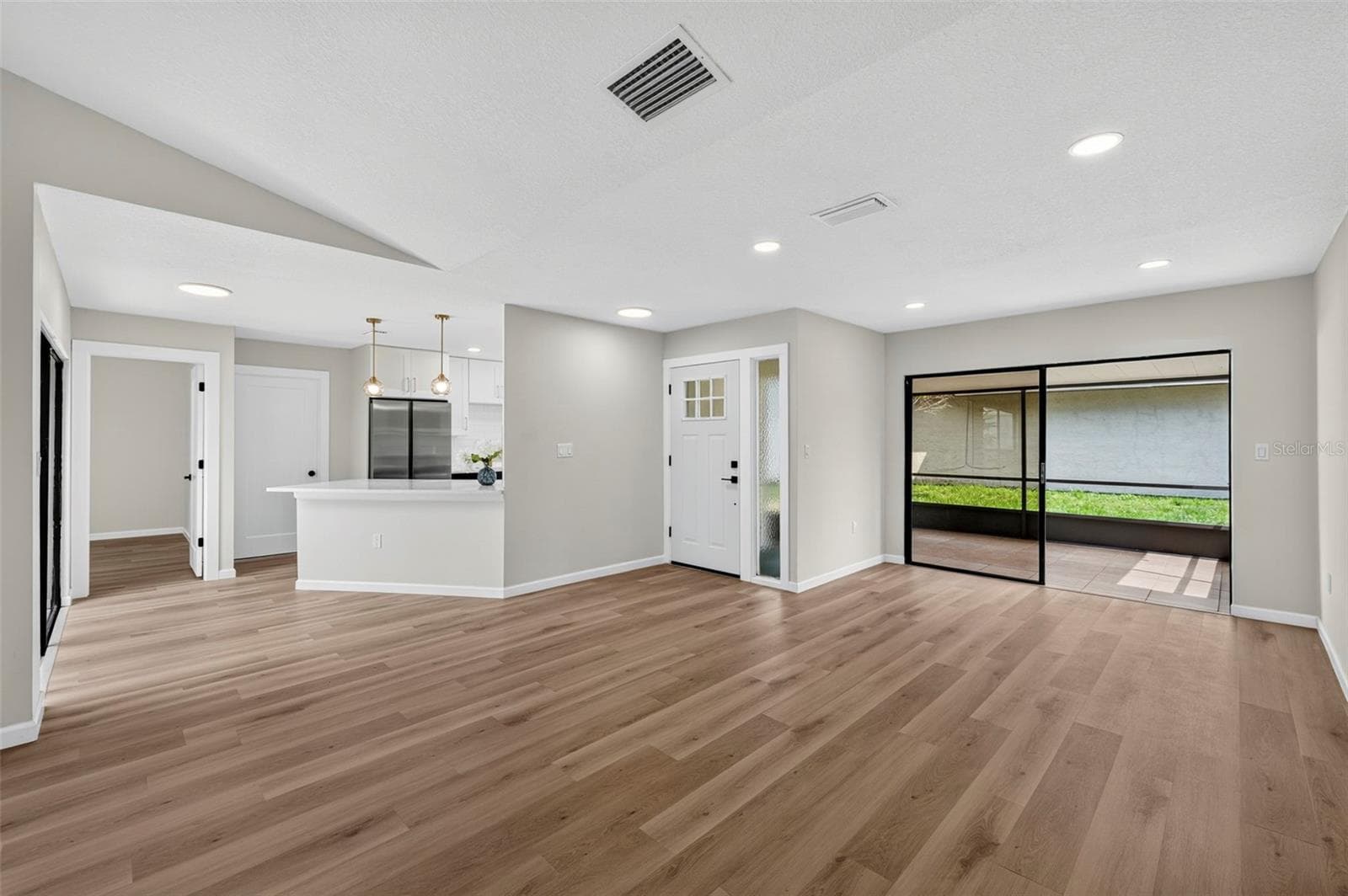 Living Room - 647 BONNIE BLVD, PALM HARBOR