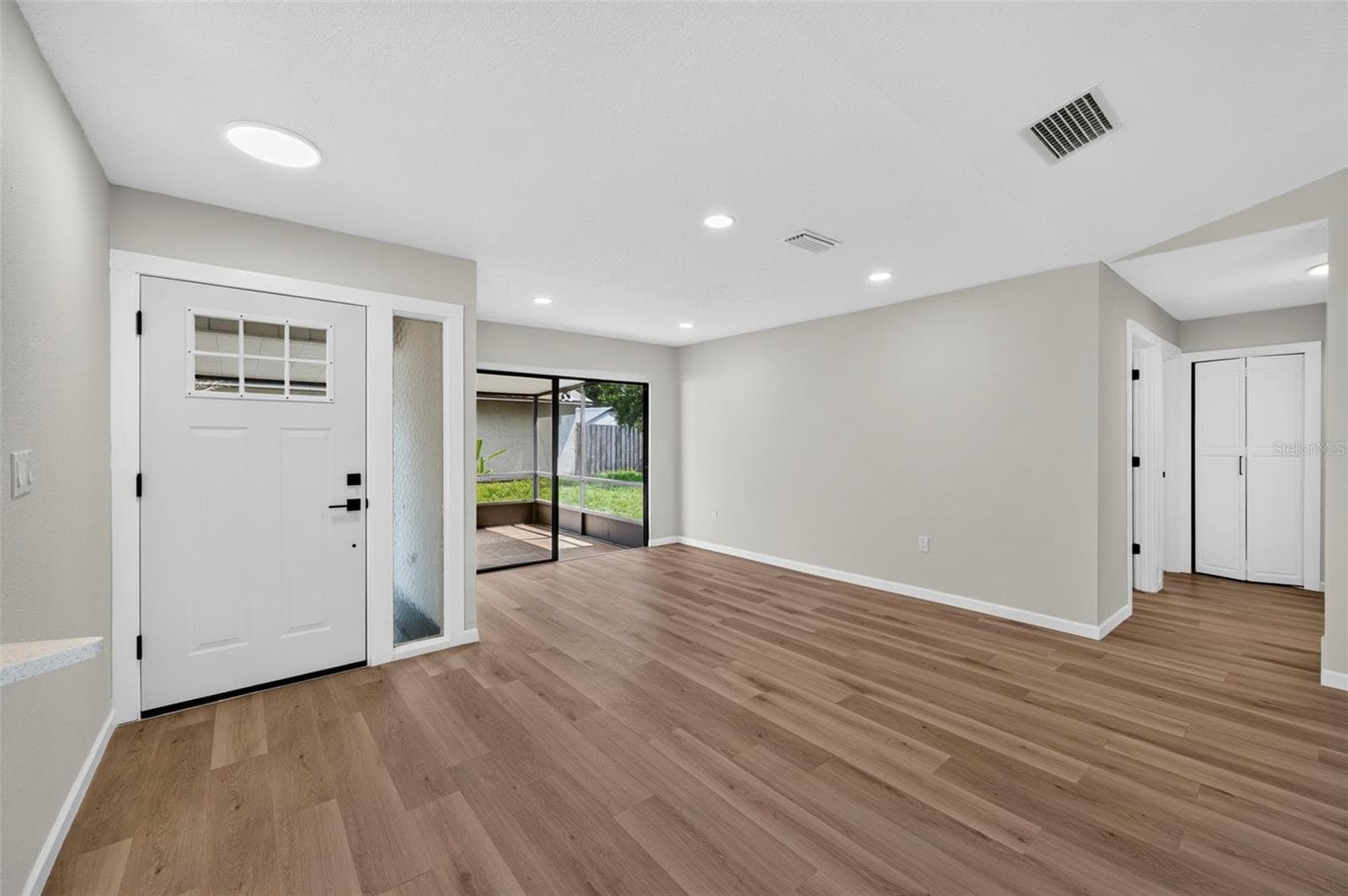 Single Family Residence at 647 BONNIE BLVD, PALM HARBOR, photo 7 of 45