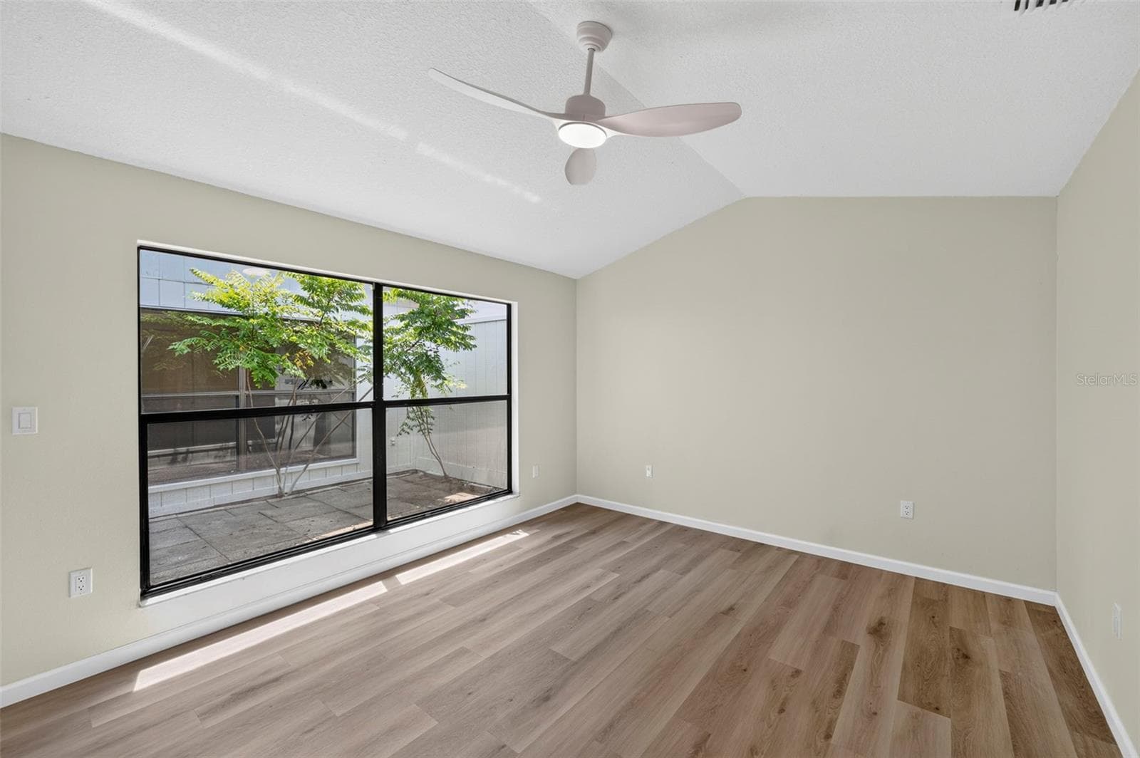 Single Family Residence at 647 BONNIE BLVD, PALM HARBOR, photo 21 of 45