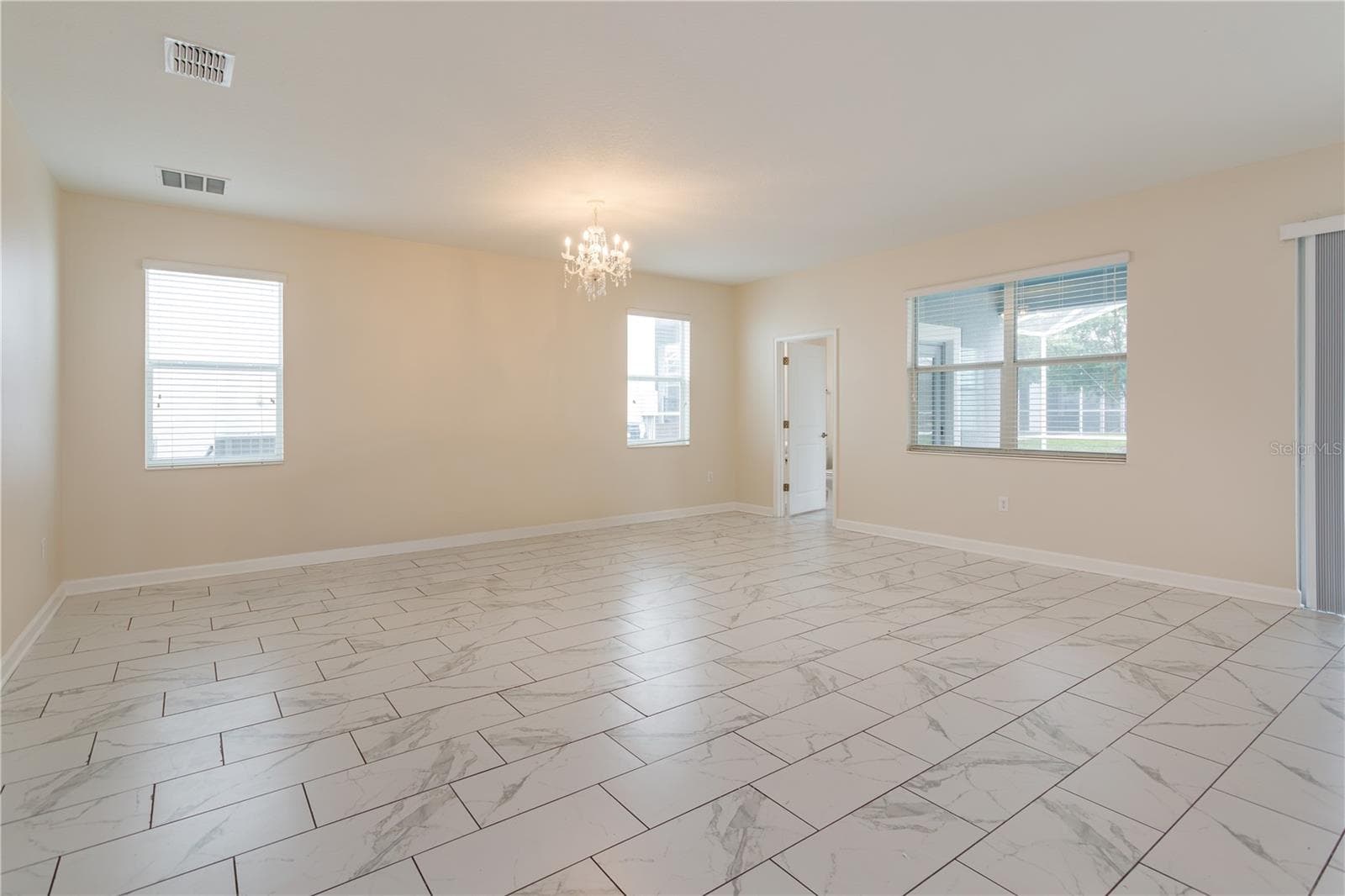 Single Family Residence at 1673 MOON VALLEY DR, DAVENPORT, photo 5 of 59