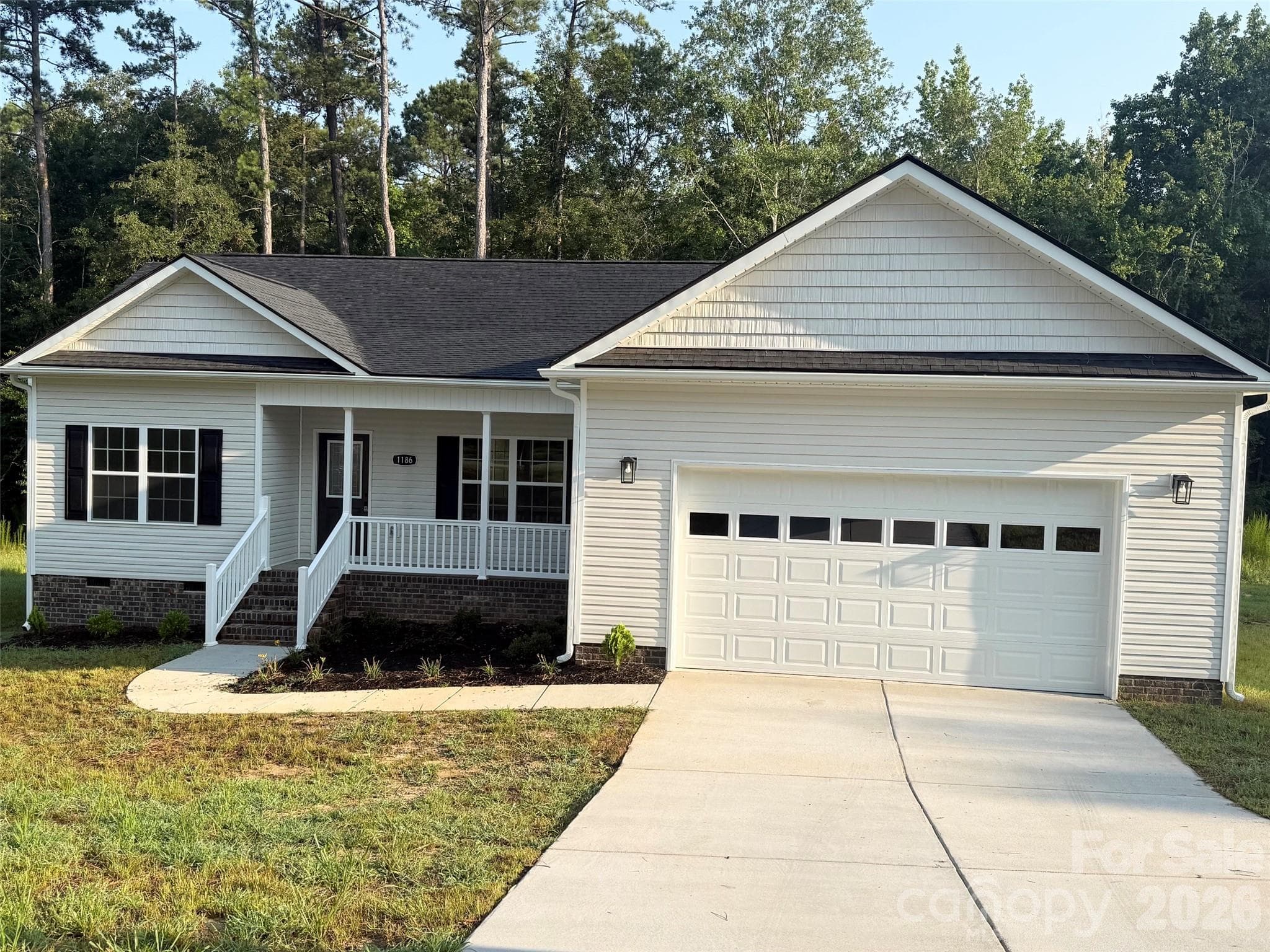 Single Family Residence at 1186 Merribrook Lane, Lancaster, photo 2 of 38