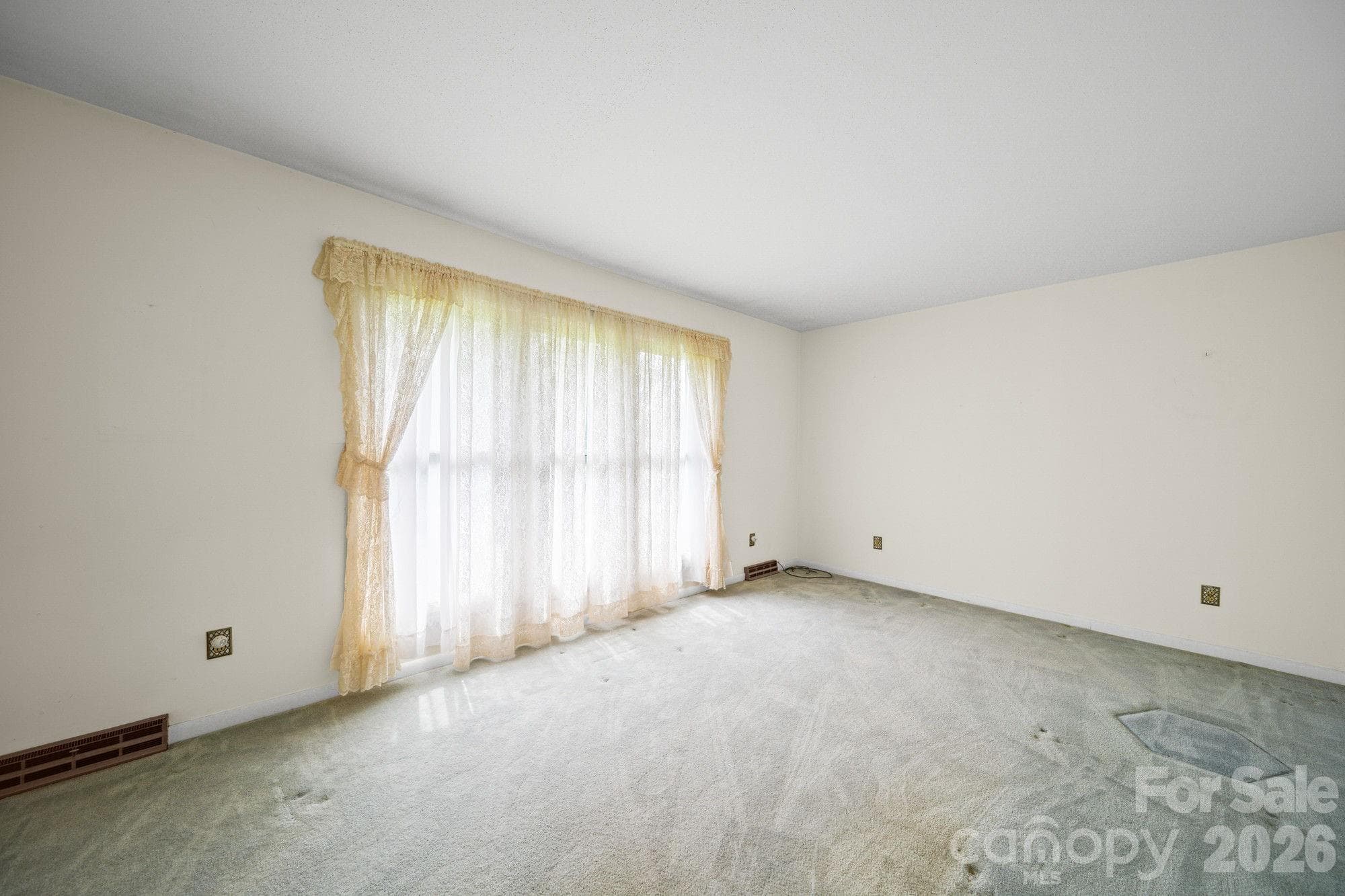 Single Family Residence at 1008 Longview Drive, New London, photo 20 of 37