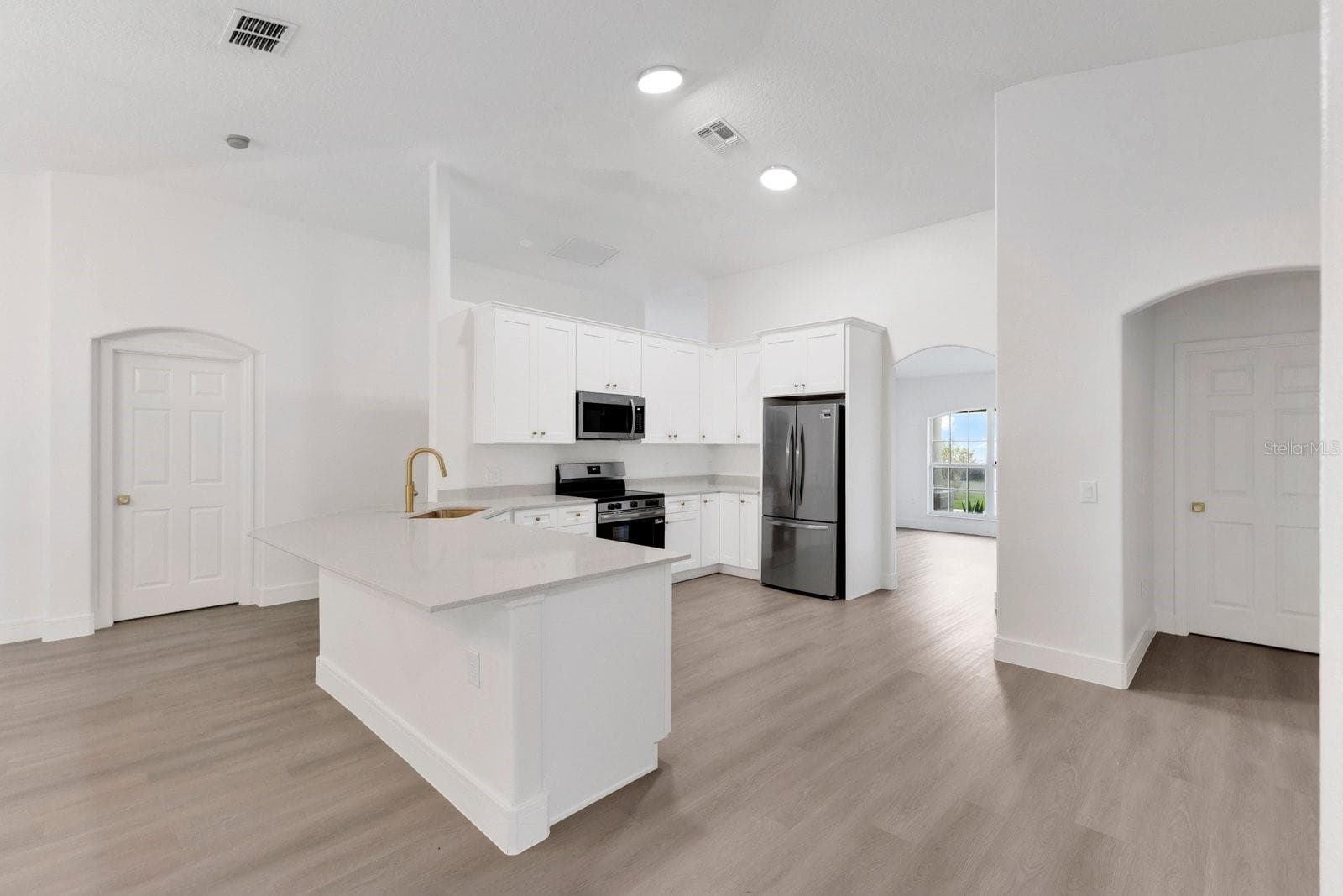 Single Family Residence at 46 CORDONA DR, KISSIMMEE, photo 15 of 51