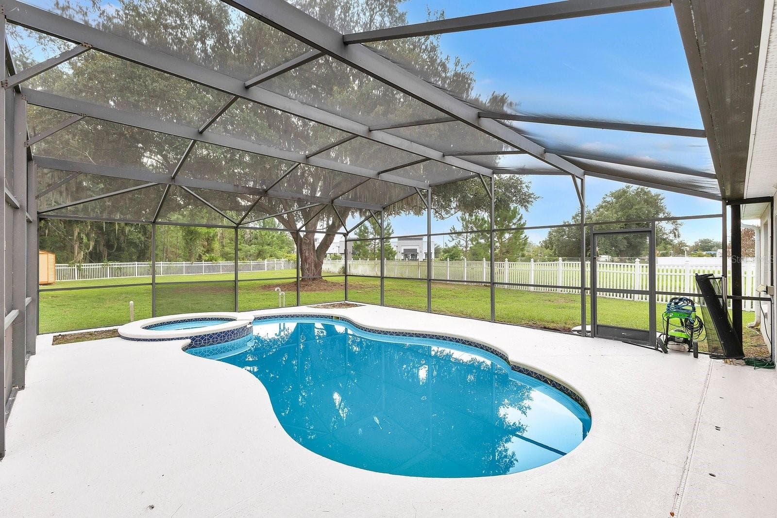 Screened in for Privacy - 46 CORDONA DR, KISSIMMEE