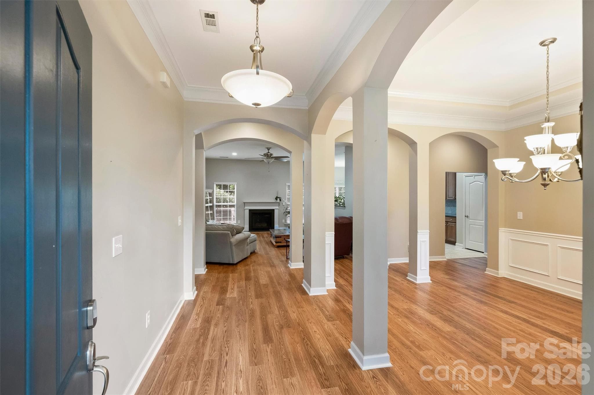 Single Family Residence at 713 Trailhead Lane, Fort Mill, photo 3 of 48