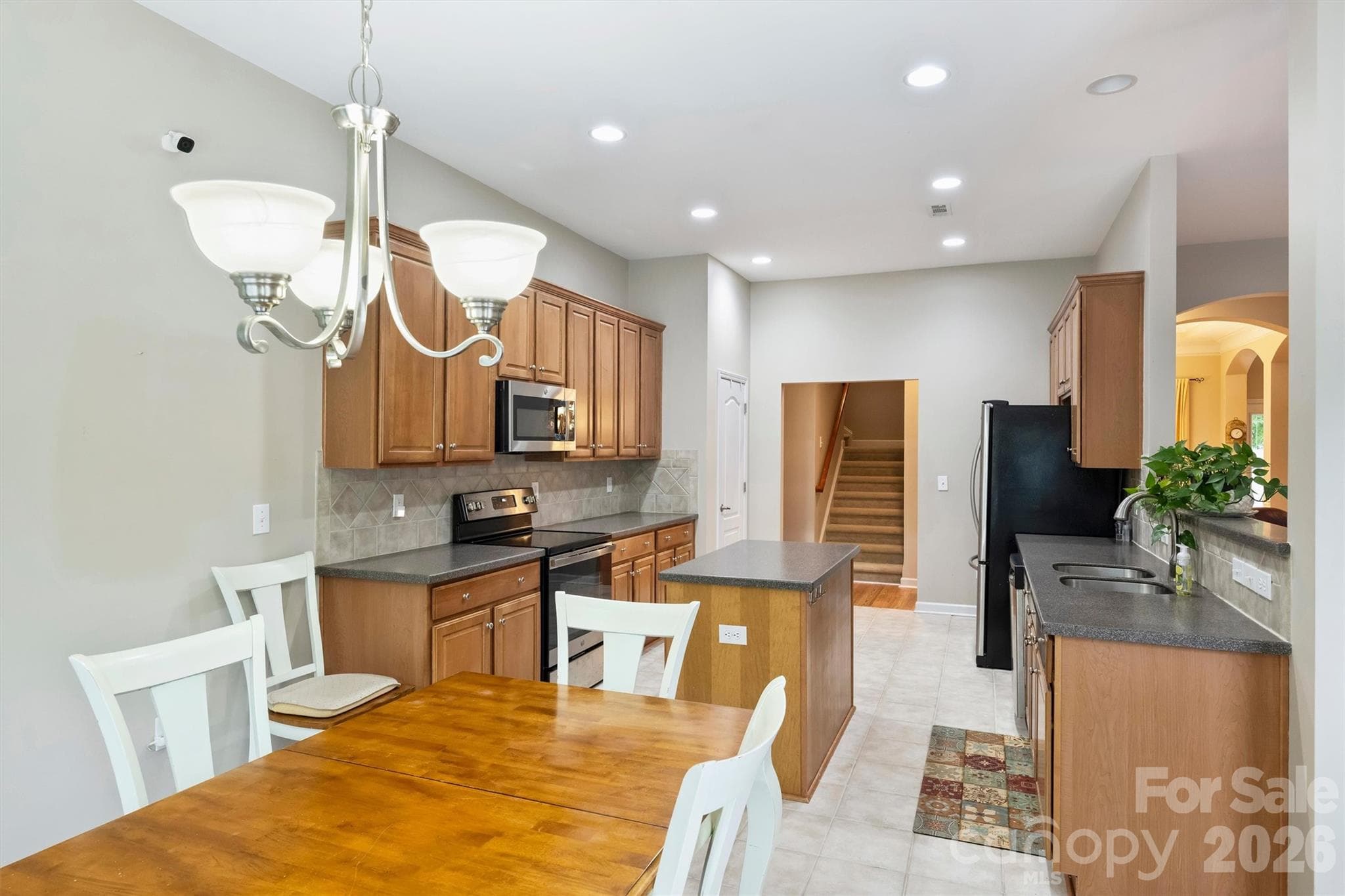 Single Family Residence at 713 Trailhead Lane, Fort Mill, photo 10 of 48