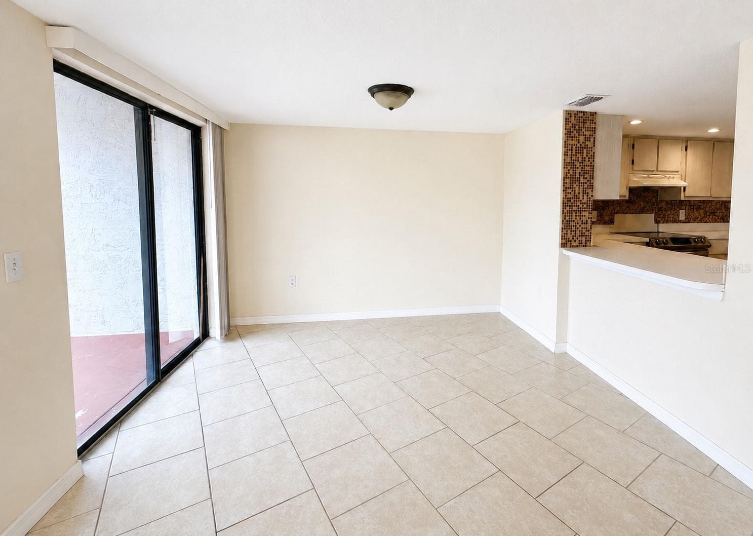 Condominium at 1068 LOTUS PKWY #815, ALTAMONTE SPRINGS, photo 7 of 23