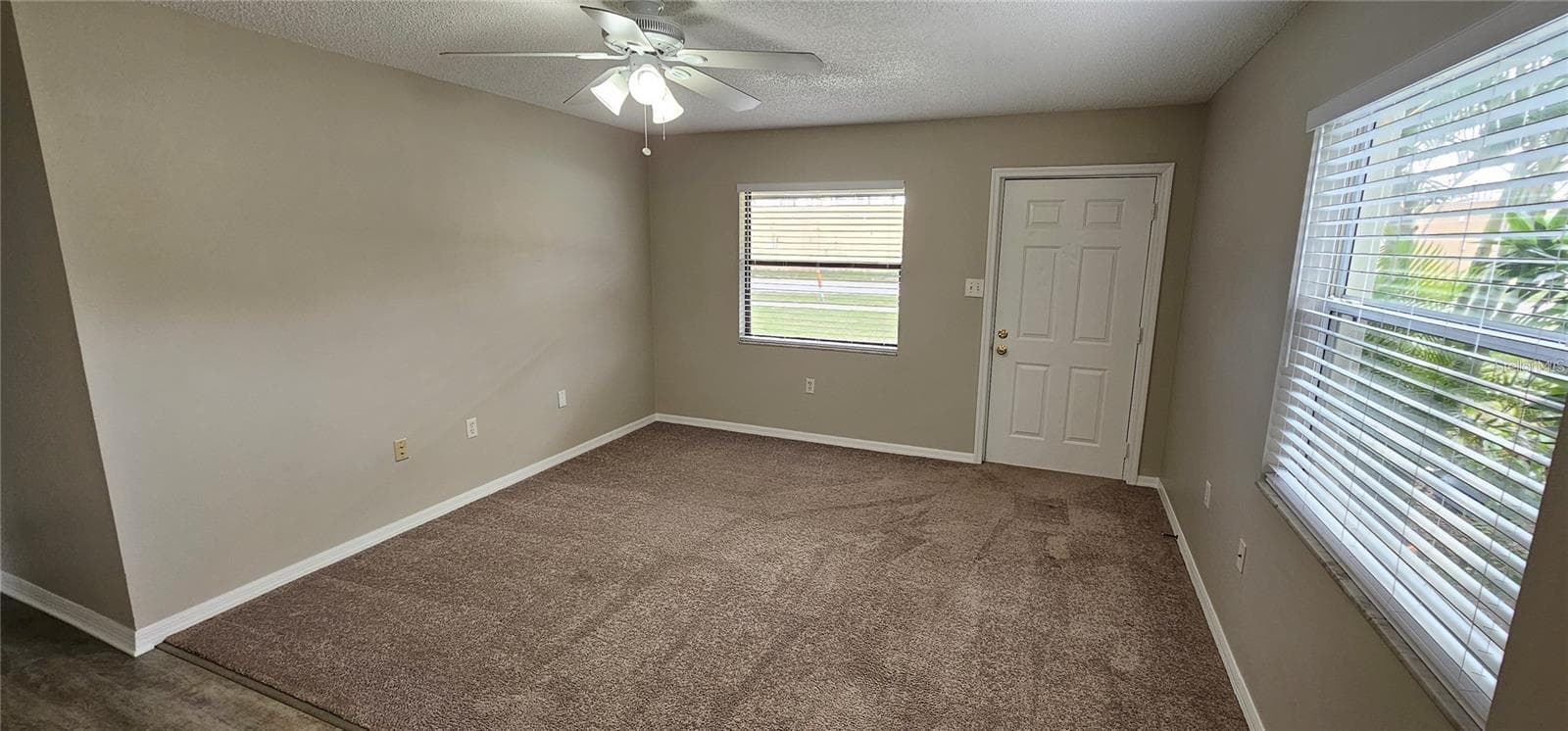 2047 - 2047 & 2051 FIESTA DR, SARASOTA