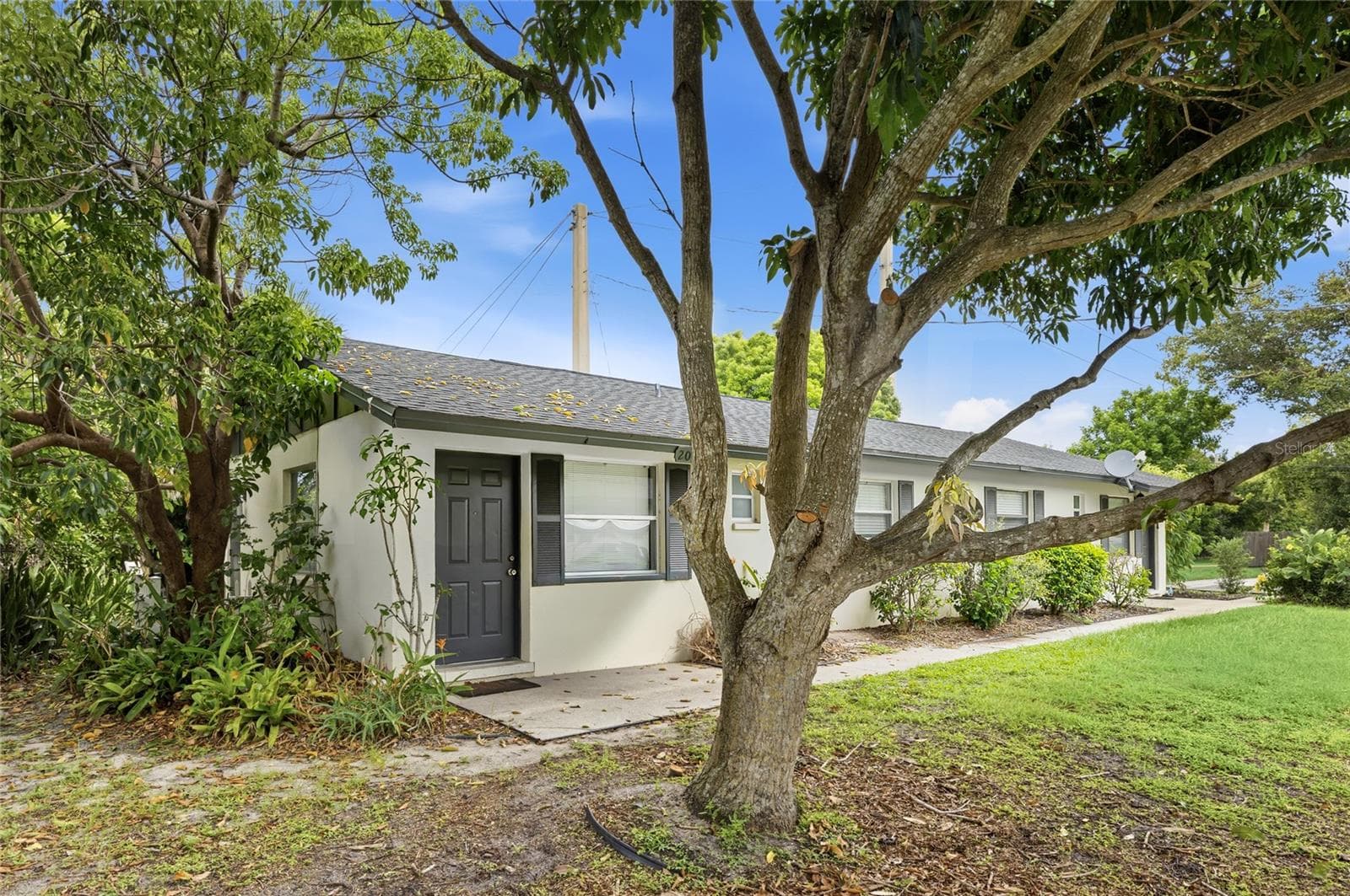 Duplex at 2047 & 2051 FIESTA DR, SARASOTA, photo 14 of 23
