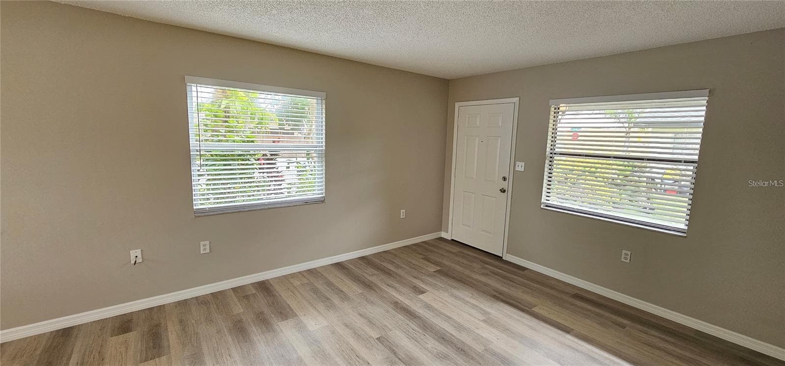 2051 - 2047 & 2051 FIESTA DR, SARASOTA