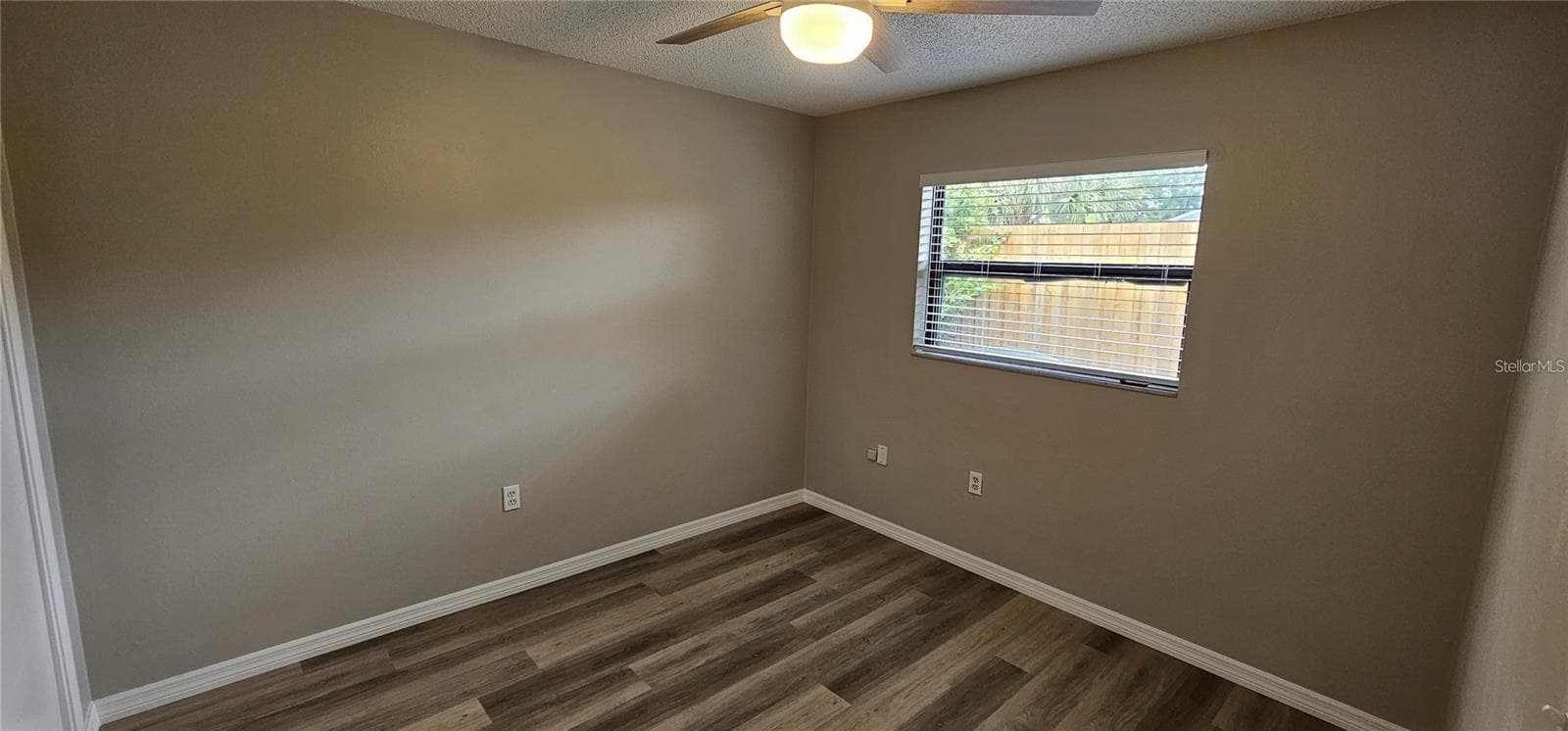 2051 - 2047 & 2051 FIESTA DR, SARASOTA