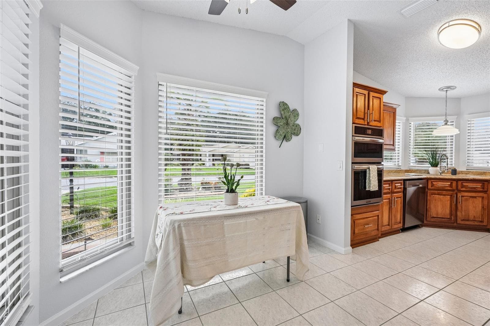 Single Family Residence at 710 CORTEZ AVE, THE VILLAGES, photo 10 of 37