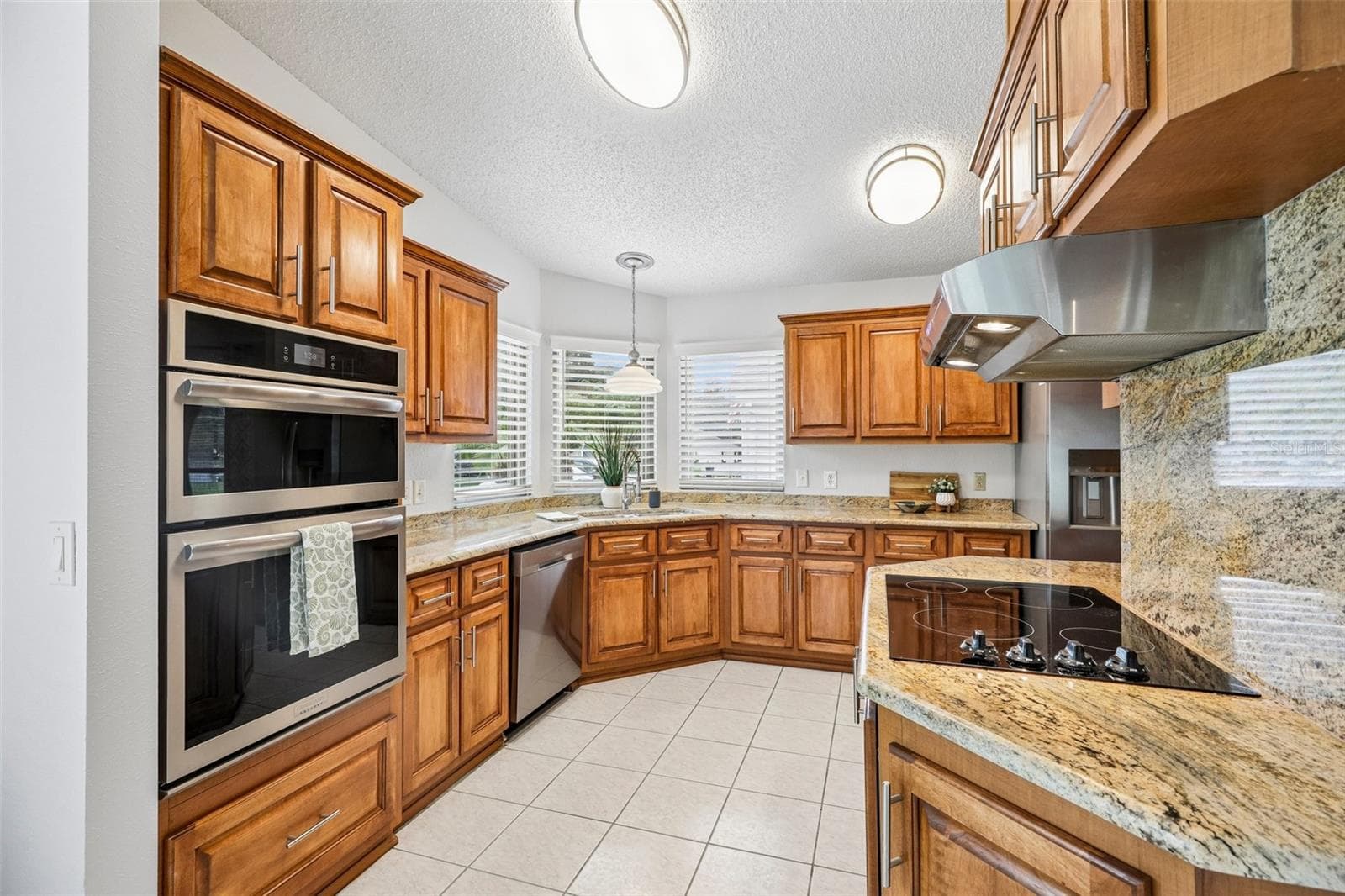 Single Family Residence at 710 CORTEZ AVE, THE VILLAGES, photo 12 of 37