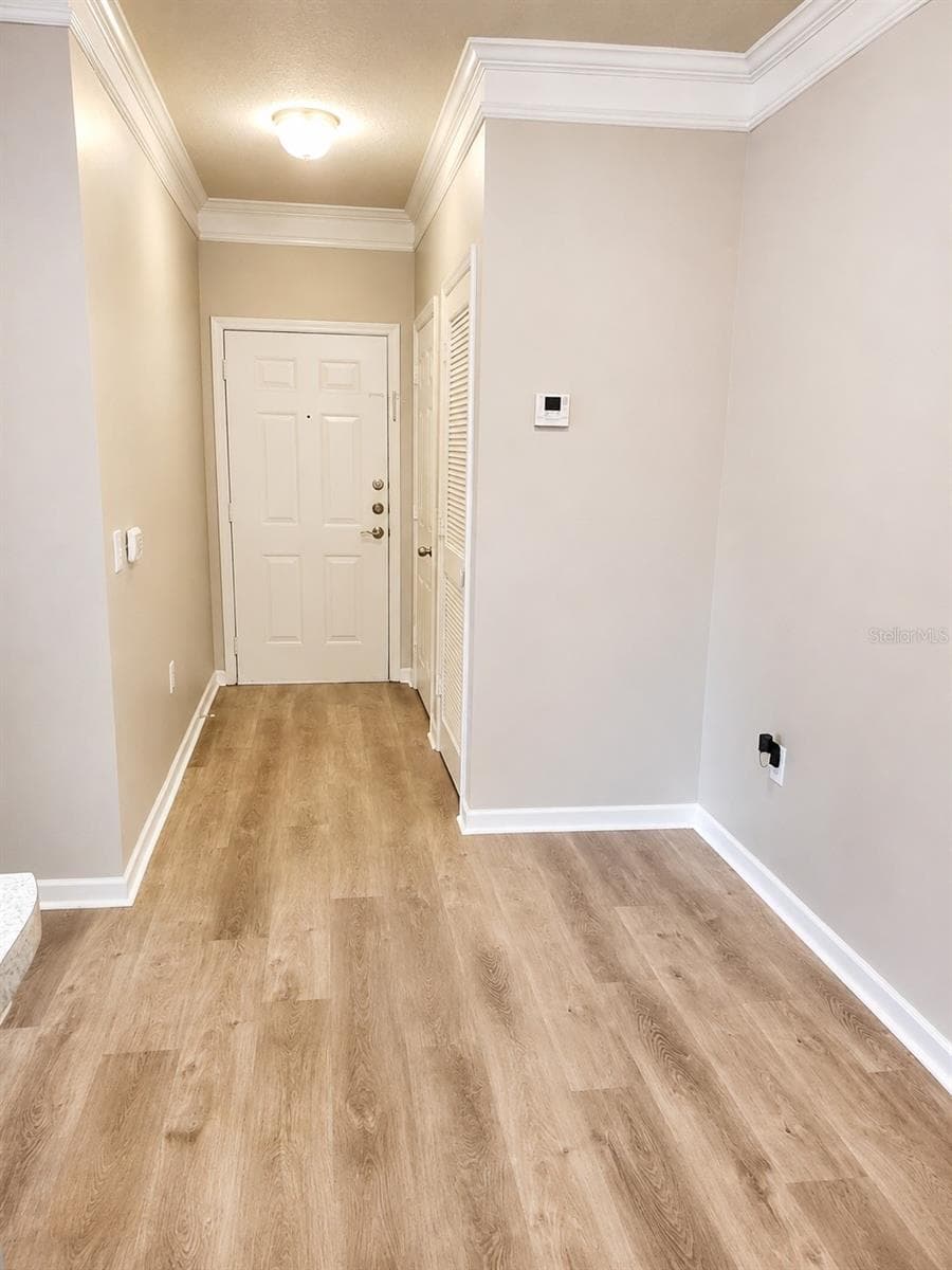 Condominium at 8813 VILLA VIEW CIR #204, ORLANDO, photo 7 of 25