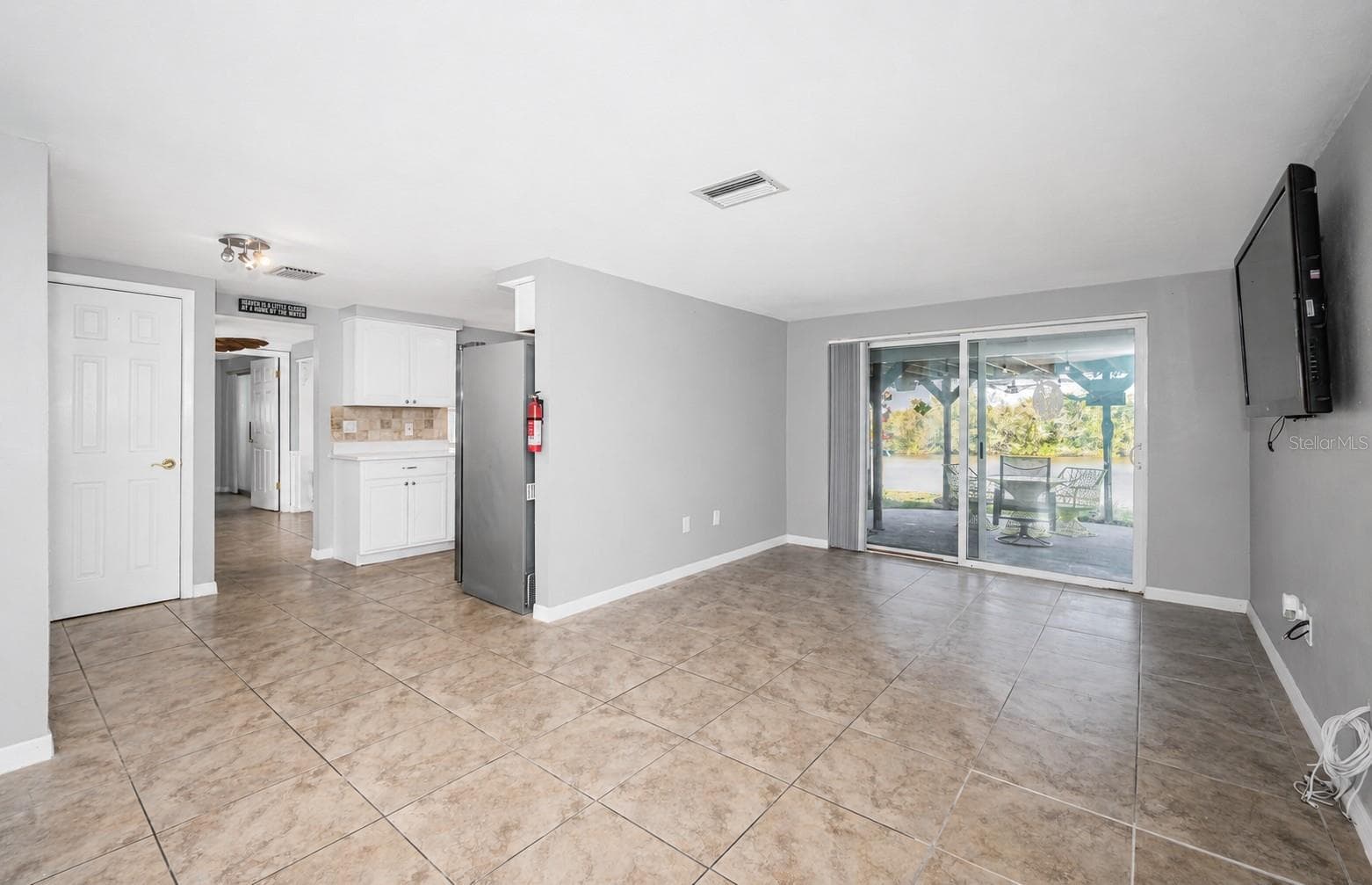 Family Room - 3627 GRAYTON DR, NEW PORT RICHEY