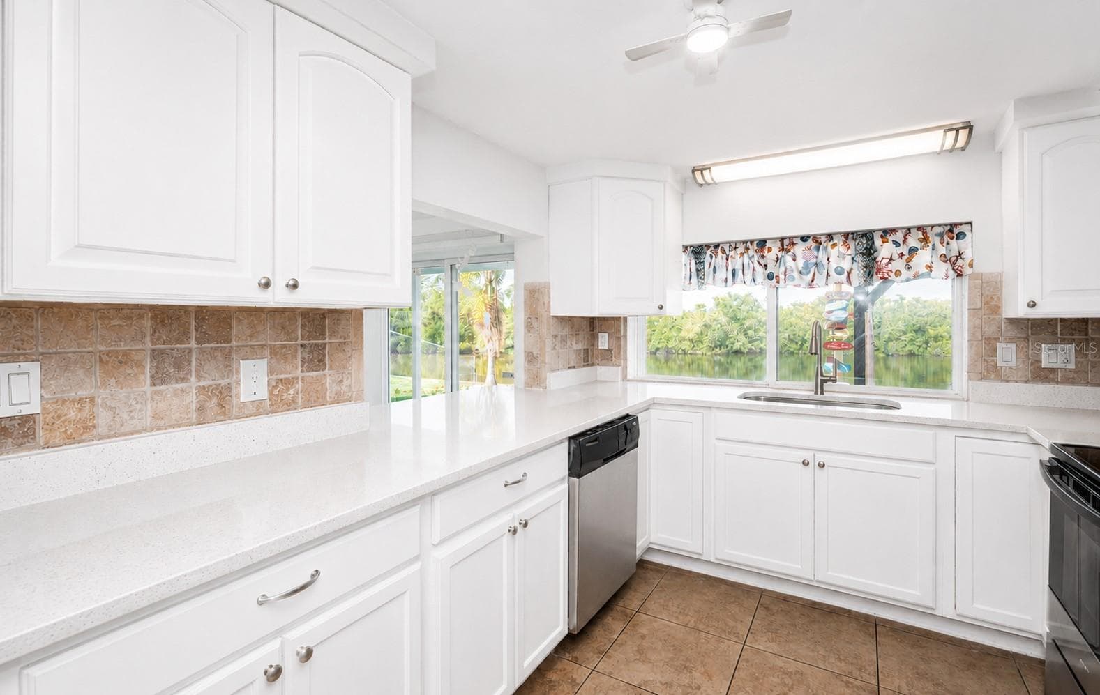 Kitchen - 3627 GRAYTON DR, NEW PORT RICHEY