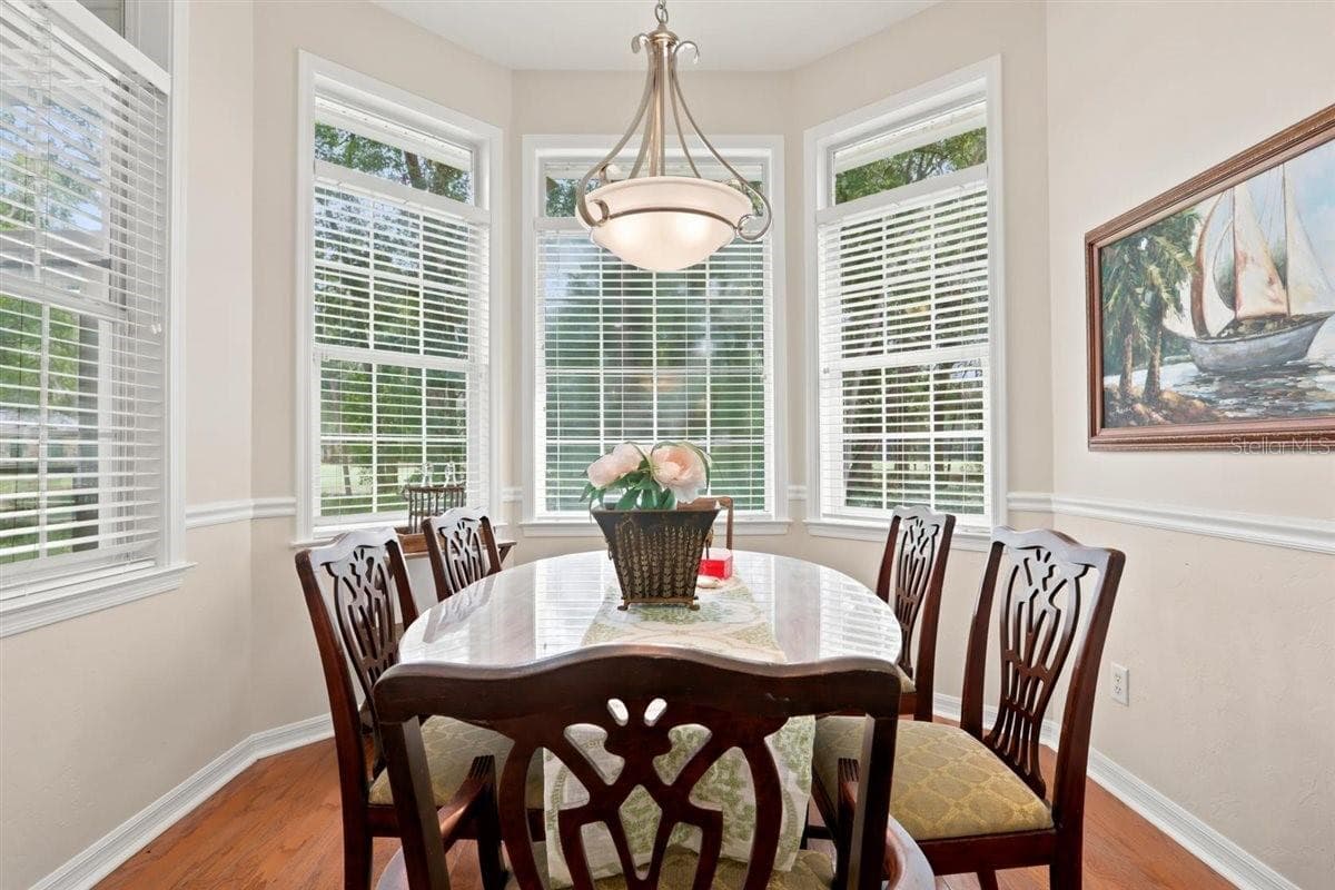 Dining Nook - 10334 SW 51ST LN, GAINESVILLE