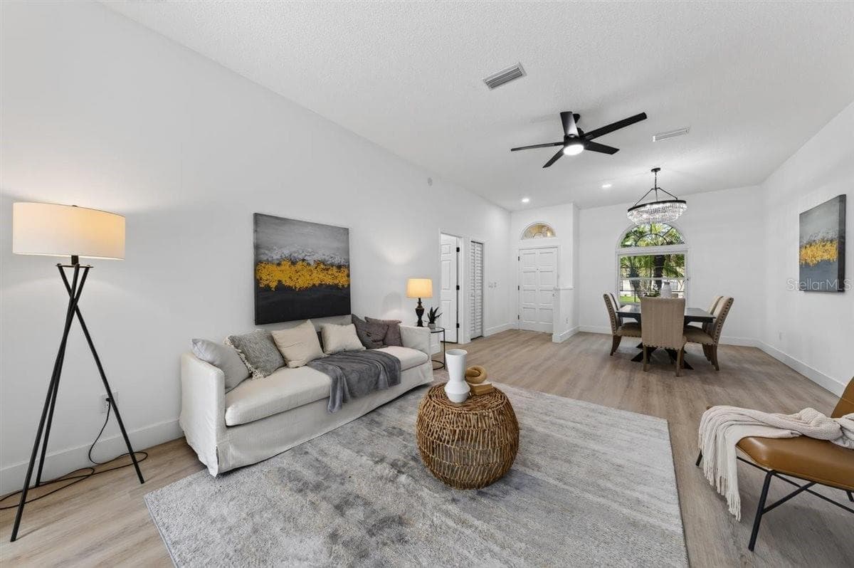 Single Family Residence at 11318 POCKET BROOK DR, TAMPA, photo 6 of 60
