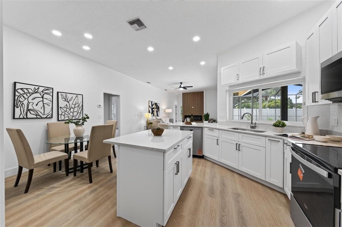 Single Family Residence at 11318 POCKET BROOK DR, TAMPA, photo 20 of 60