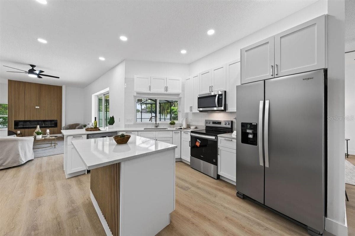 Single Family Residence at 11318 POCKET BROOK DR, TAMPA, photo 21 of 60