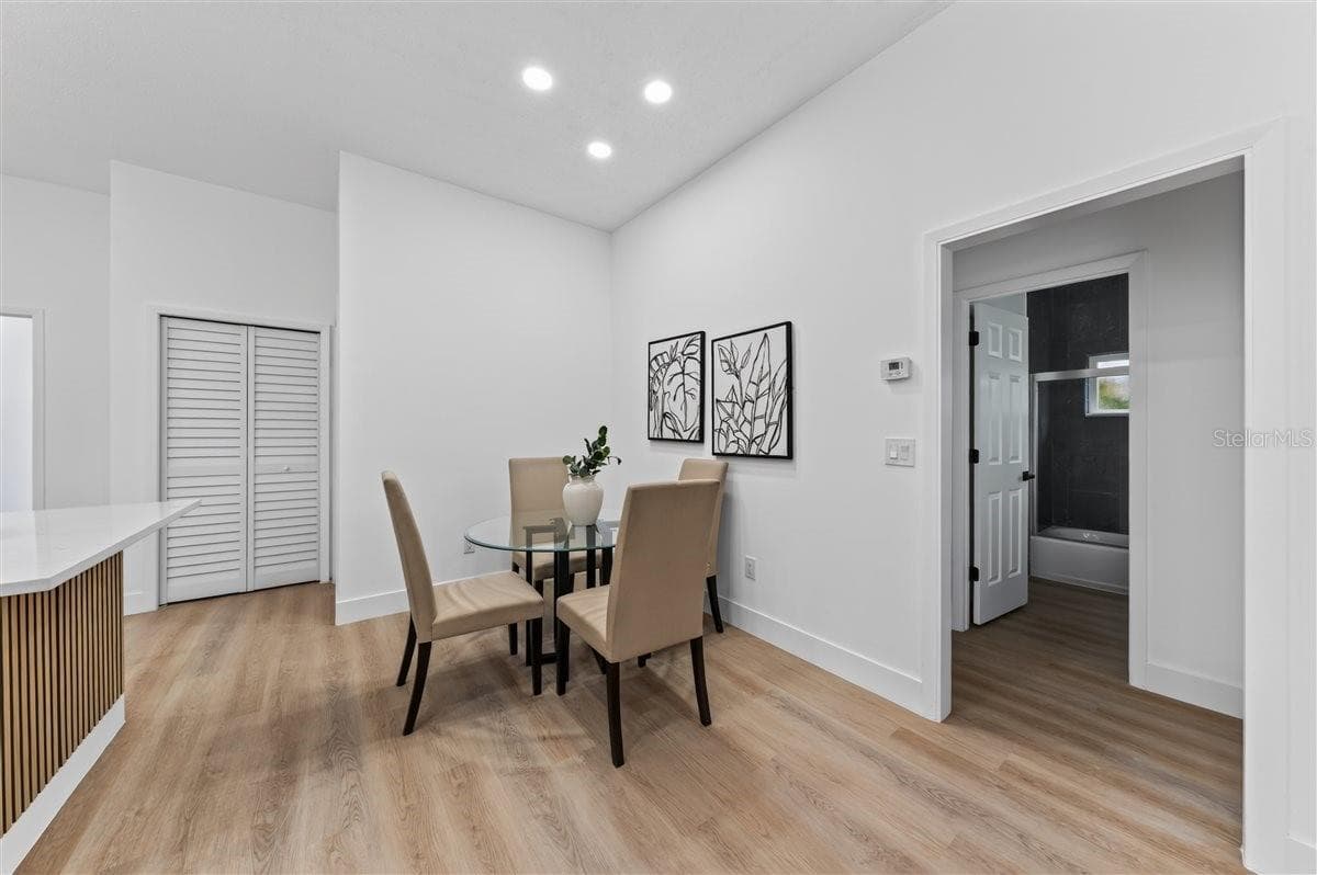 Single Family Residence at 11318 POCKET BROOK DR, TAMPA, photo 28 of 60