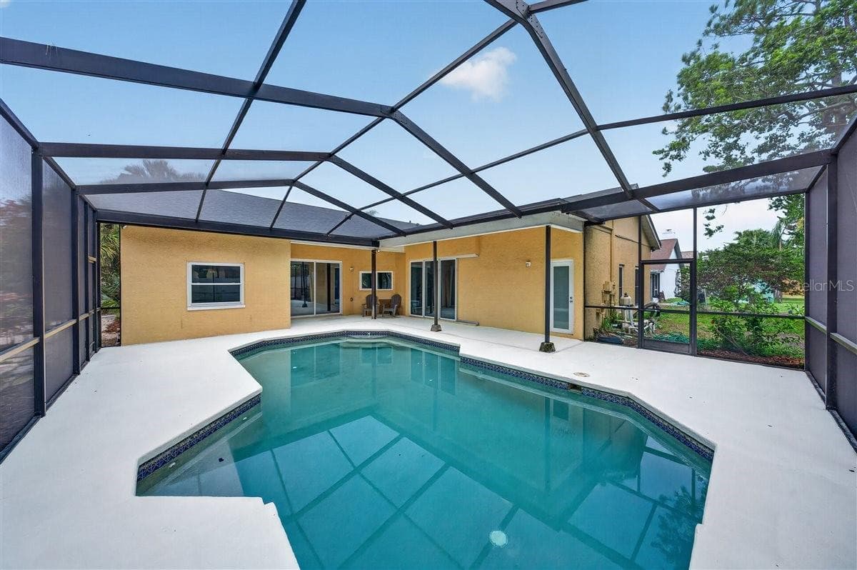 Single Family Residence at 11318 POCKET BROOK DR, TAMPA, photo 55 of 60