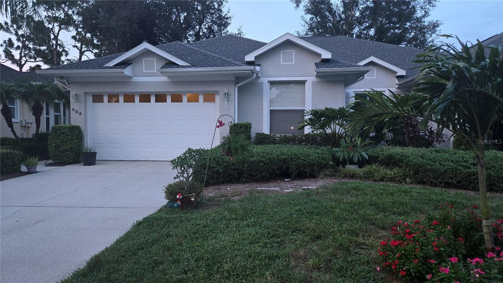 Villa at 502 CATALINA ISLES CIR, VENICE, photo 2 of 10