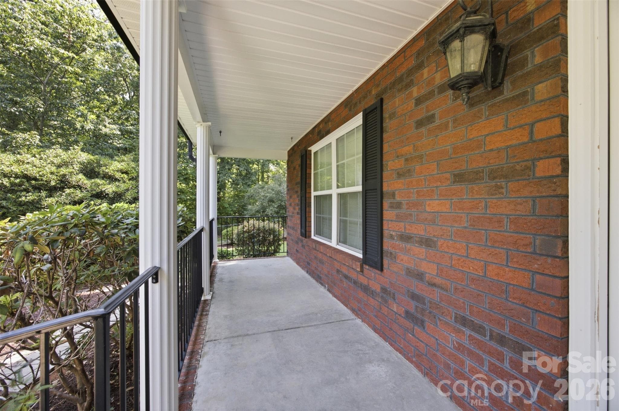 Single Family Residence at 125 Shady Bluff Drive, Gastonia, photo 3 of 37