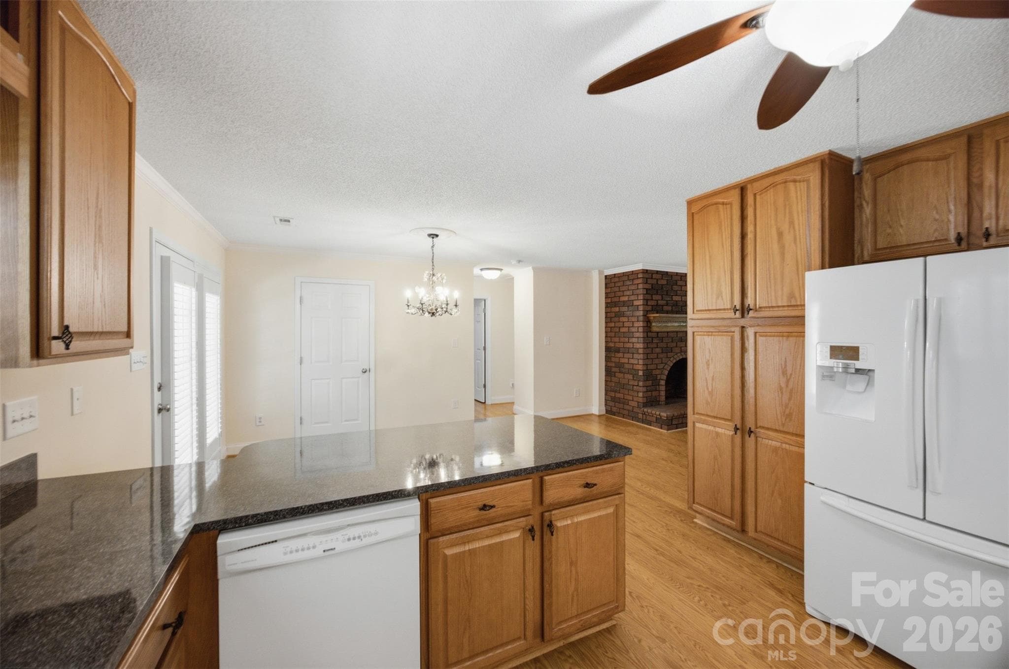 Single Family Residence at 125 Shady Bluff Drive, Gastonia, photo 9 of 37