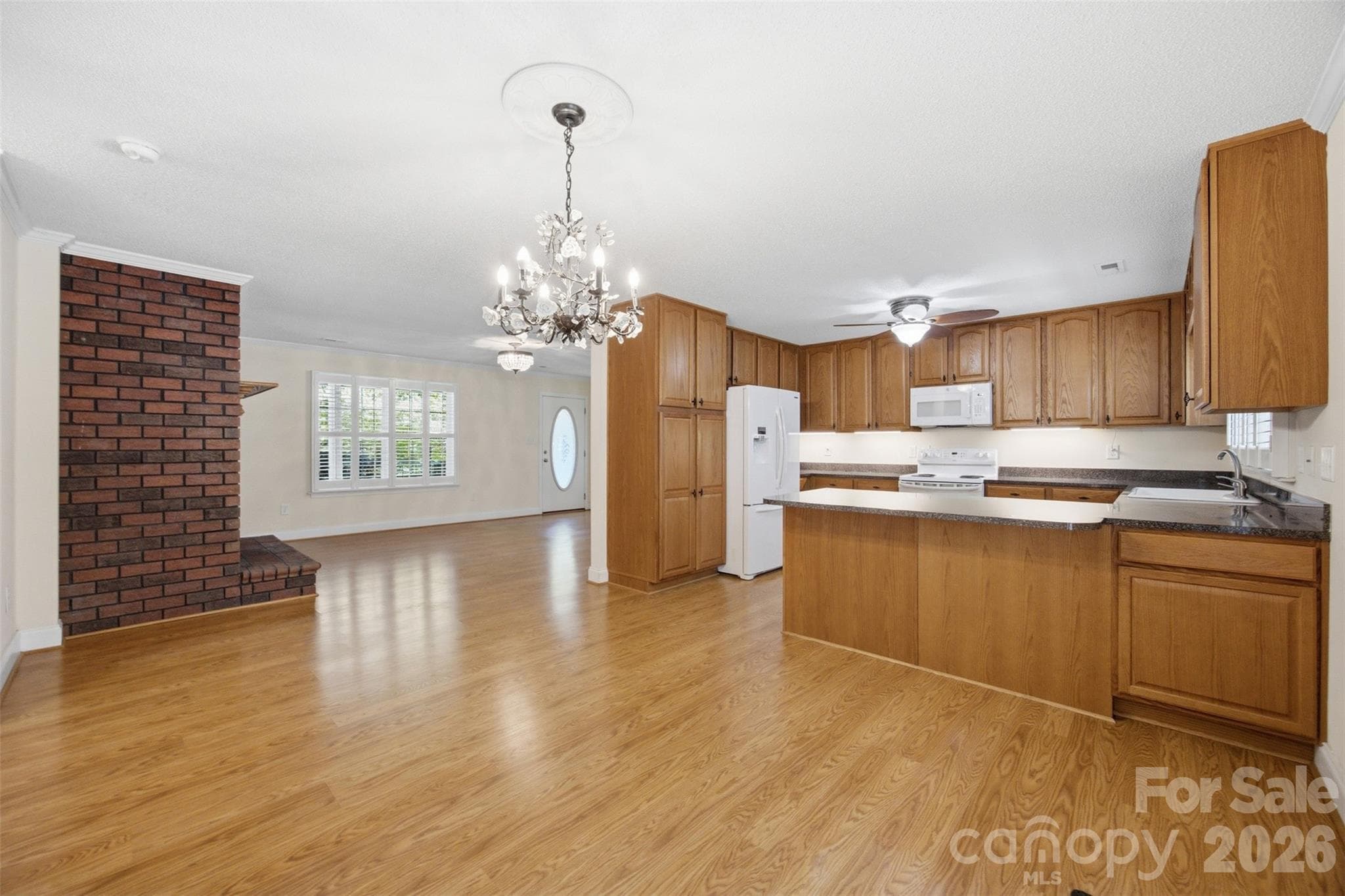Single Family Residence at 125 Shady Bluff Drive, Gastonia, photo 11 of 37