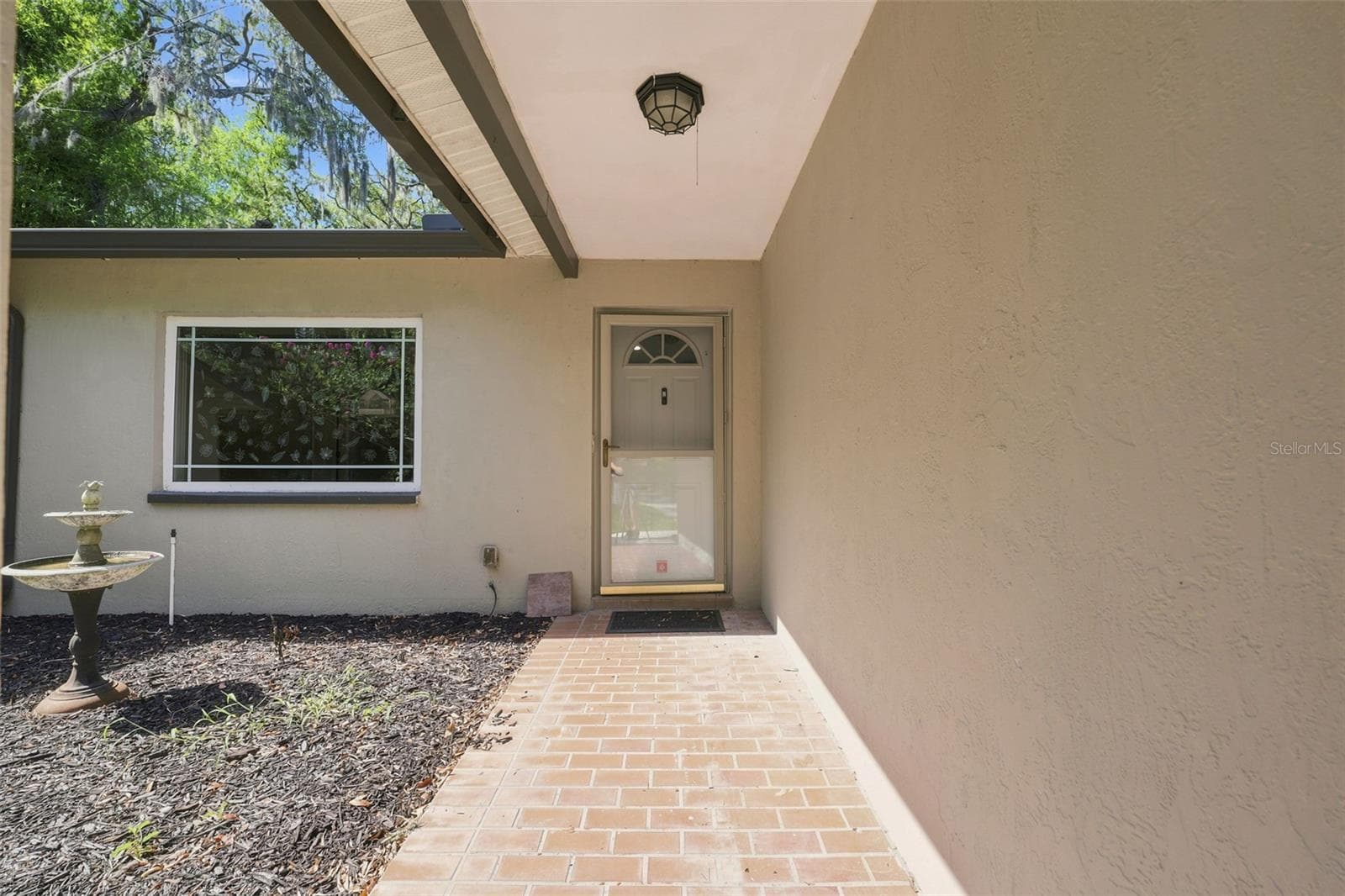 Front Entrance - 16426 FORZANDO AVE, BROOKSVILLE