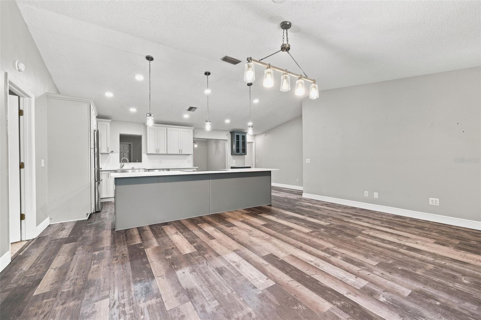 Living/Kitchen - 16426 FORZANDO AVE, BROOKSVILLE