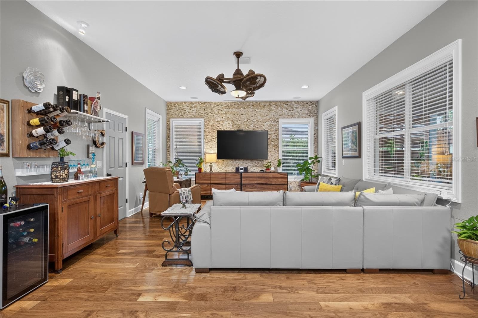 Single Family Residence at 6144 CLIFF HOUSE LN, RIVERVIEW, photo 25 of 73