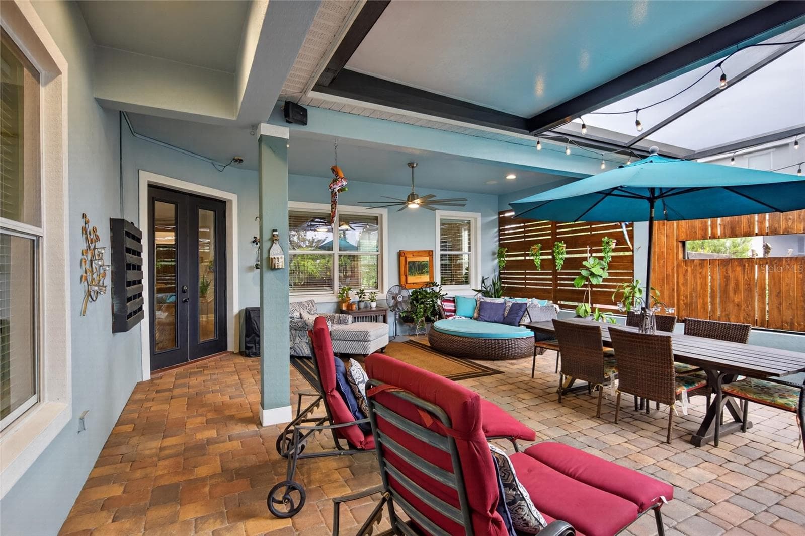 Expansive Covered Lanai - 6144 CLIFF HOUSE LN, RIVERVIEW